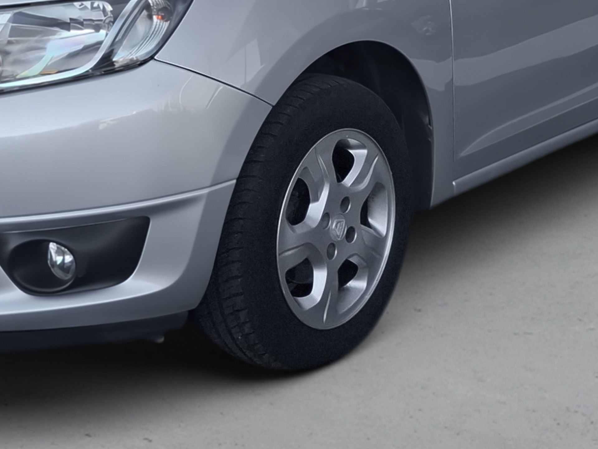 Dacia Sandero 0.9 TCe 90cv S&S Confort — photo 4