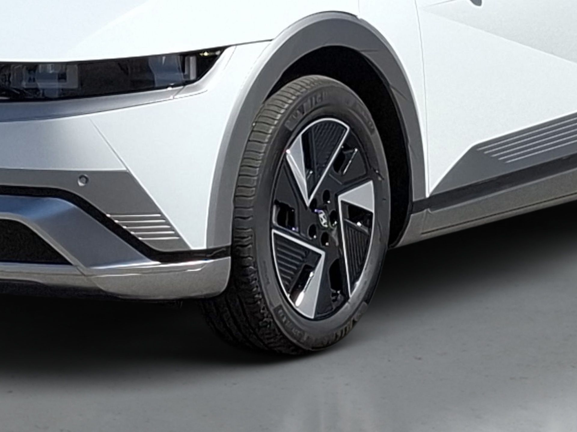 Hyundai IONIQ 5 EV 570km Vanguard MY26 — photo 3