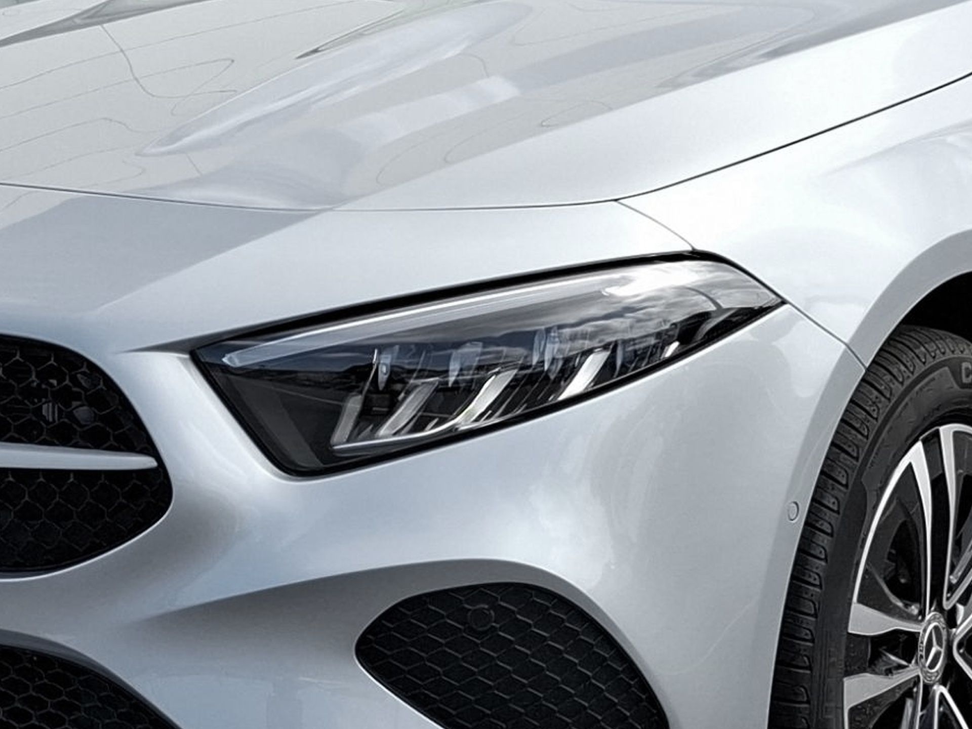 Mercedes-Benz Classe A 250 e com tecnologia EQ Auto — photo 3
