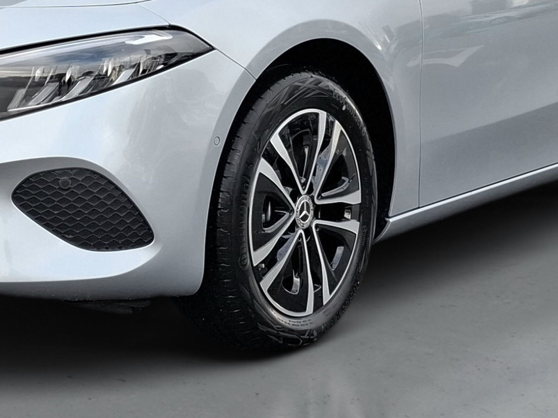 Mercedes-Benz Classe A 250 e com tecnologia EQ Auto — photo 3