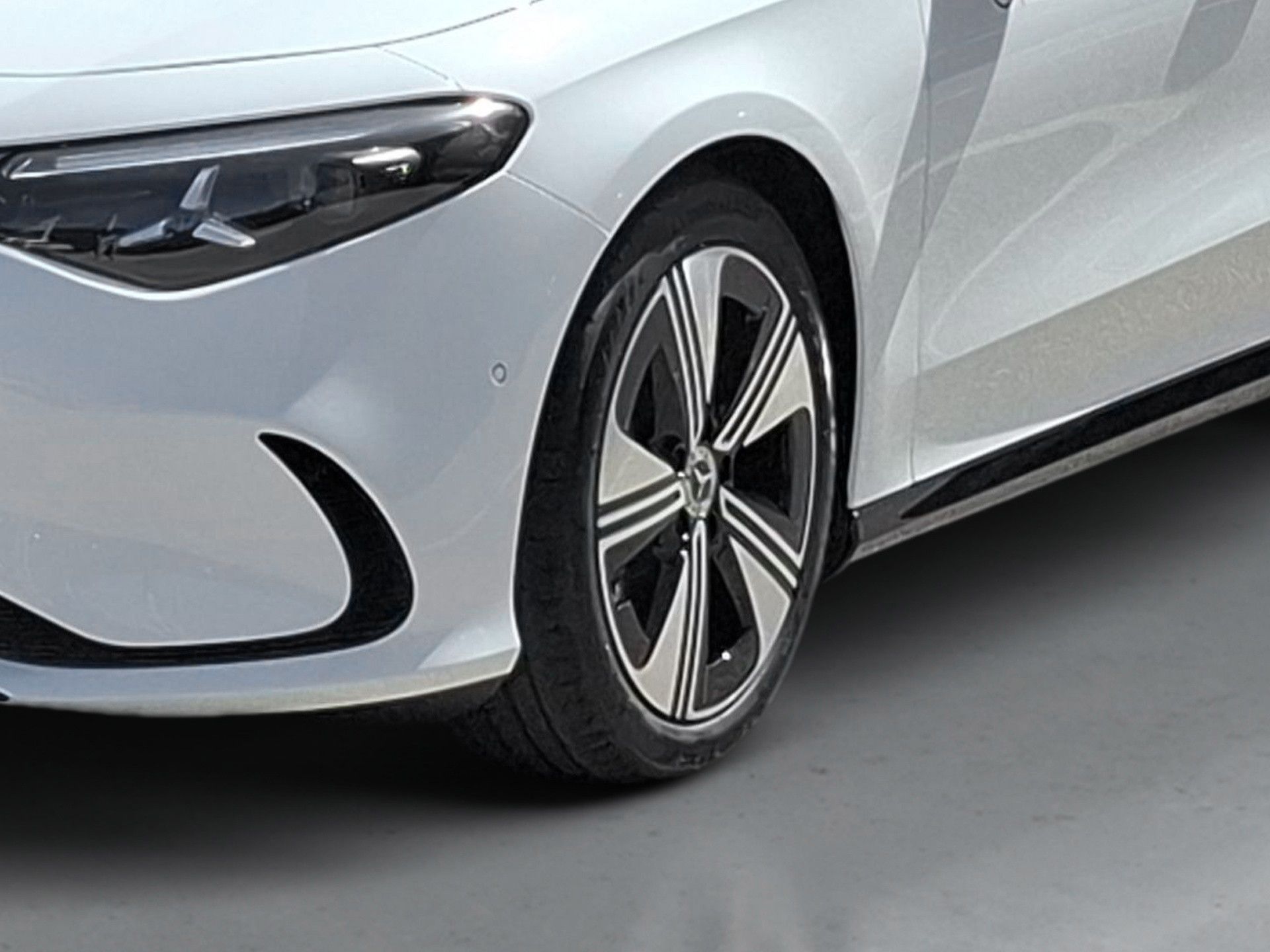 Mercedes-Benz CLA 220 — photo 3