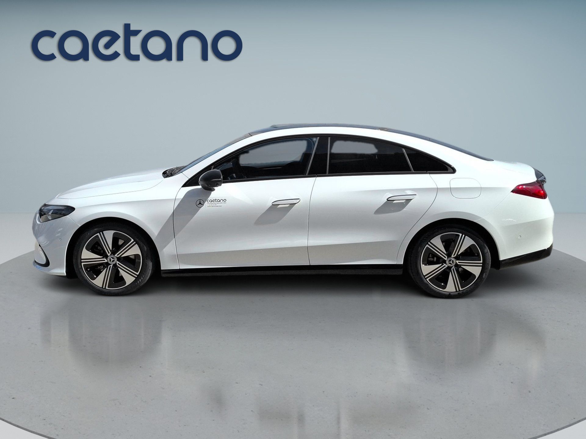 Mercedes-Benz CLA 220 — photo 5