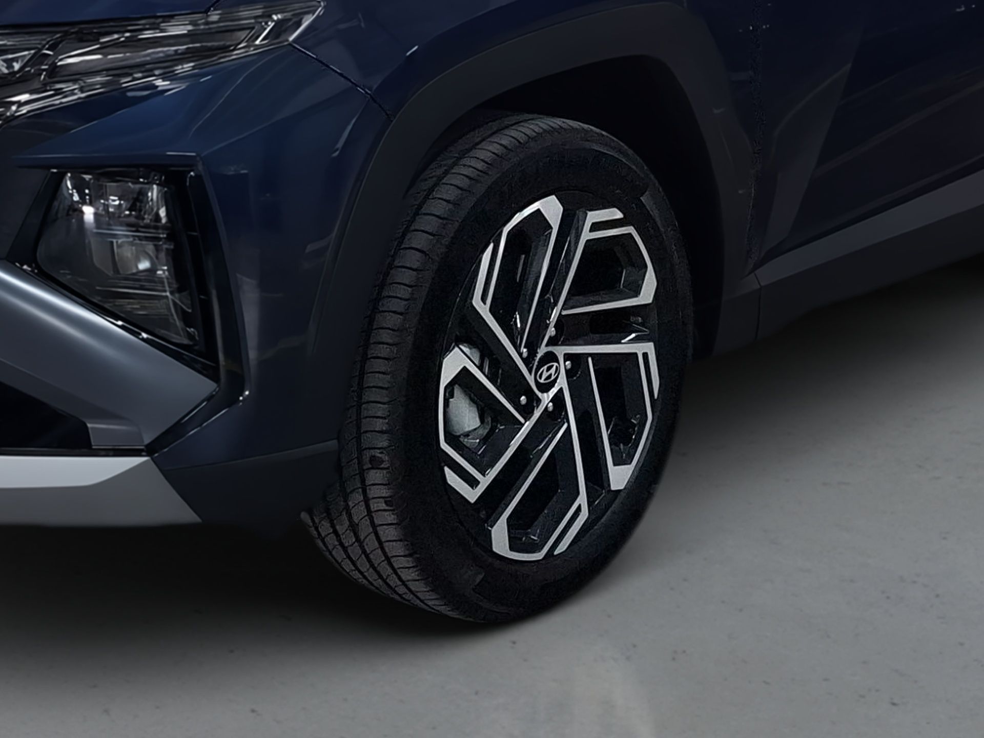 Hyundai Tucson HEV 1.6 TGDI AT Vanguard + TT MY26 — photo 2