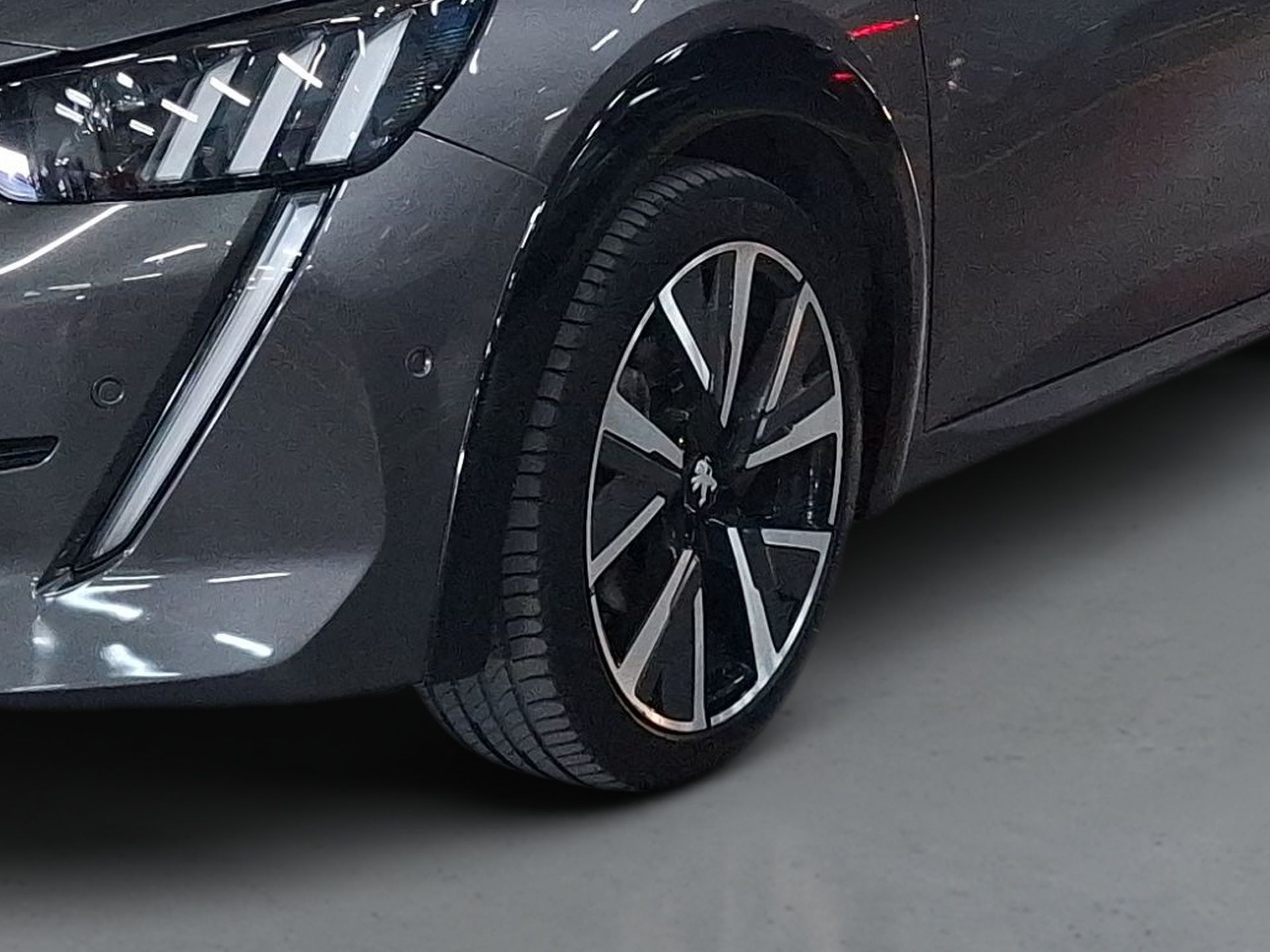 Peugeot 208 208 1.2 PureTech GT Line EAT8 | 131cv | 5P | 5L — photo 5