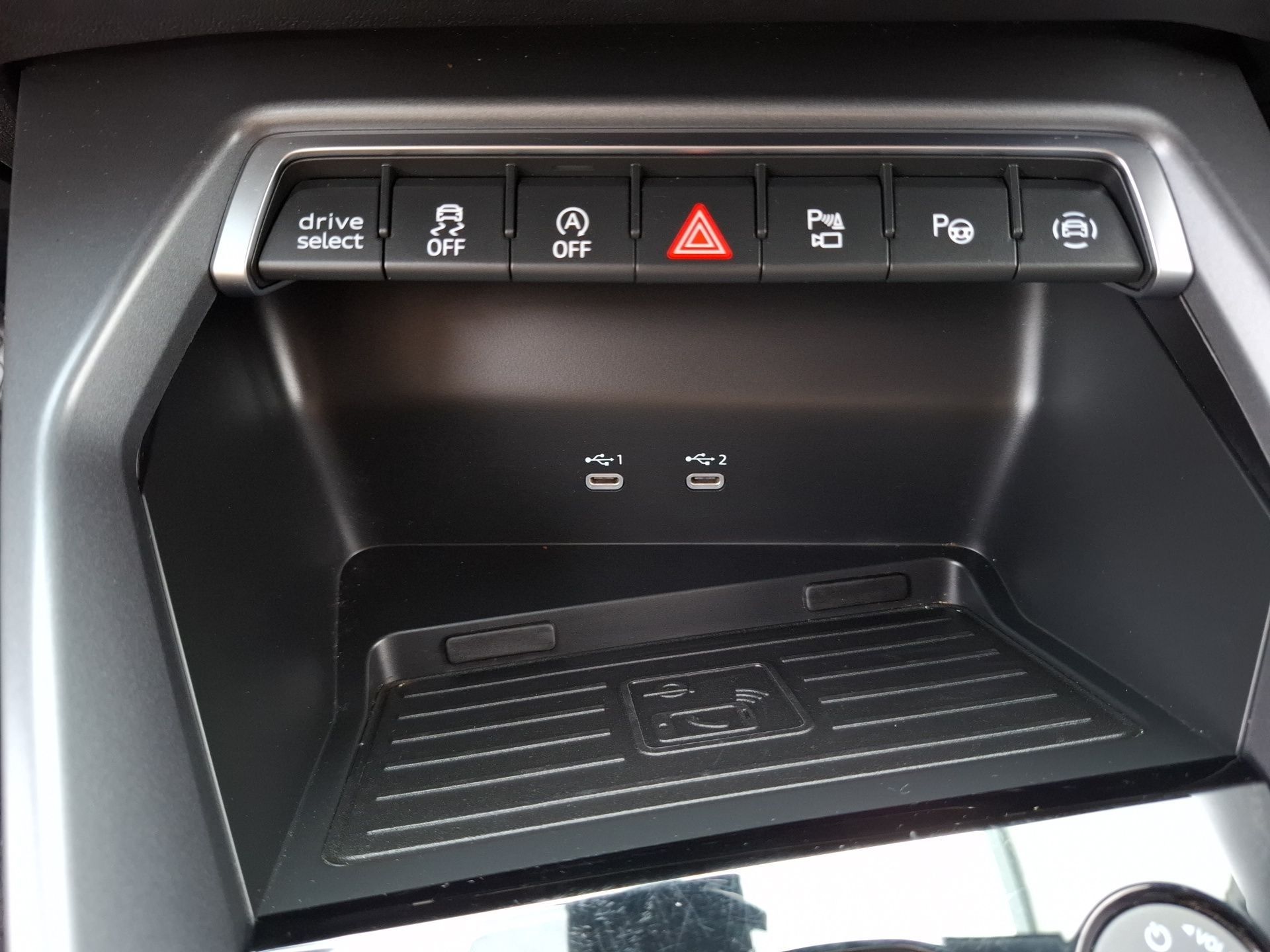 Audi A3 Sportback 30 TFSI S tronic Advanced — photo 4