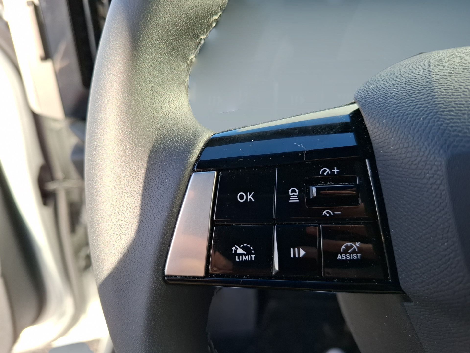 Opel Astra 1.2T Hybrid 145cv Edition CADC6 — photo 3