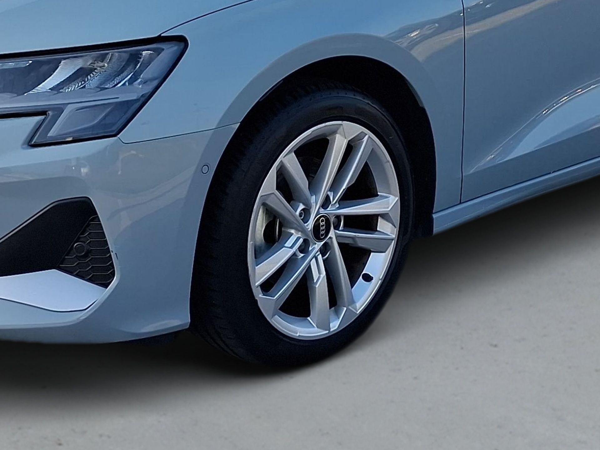 Audi A3 Sportback 30 TFSI S tronic Advanced — photo 3