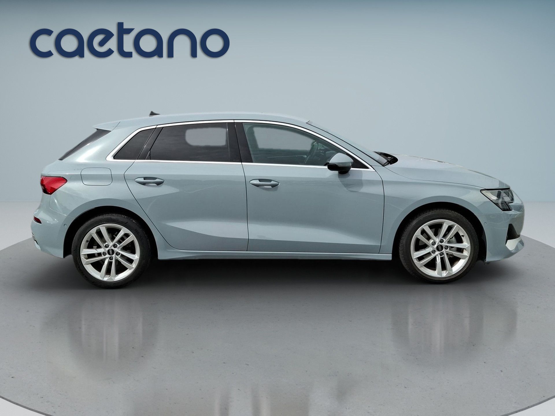 Audi A3 Sportback 30 TFSI S tronic Advanced — photo 2