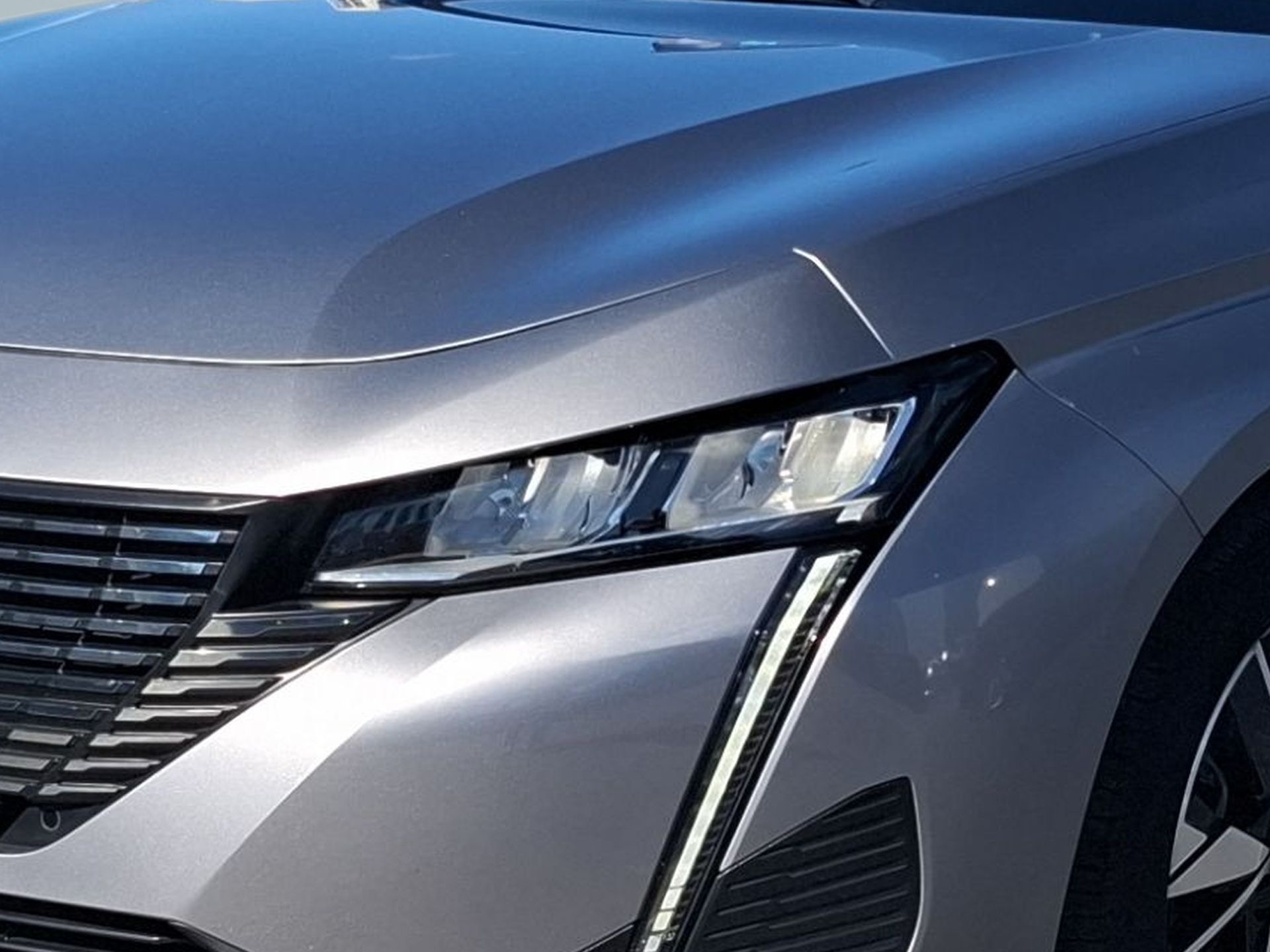 Peugeot 308 SW Allure 1.2 PureTech 130cv — photo 3