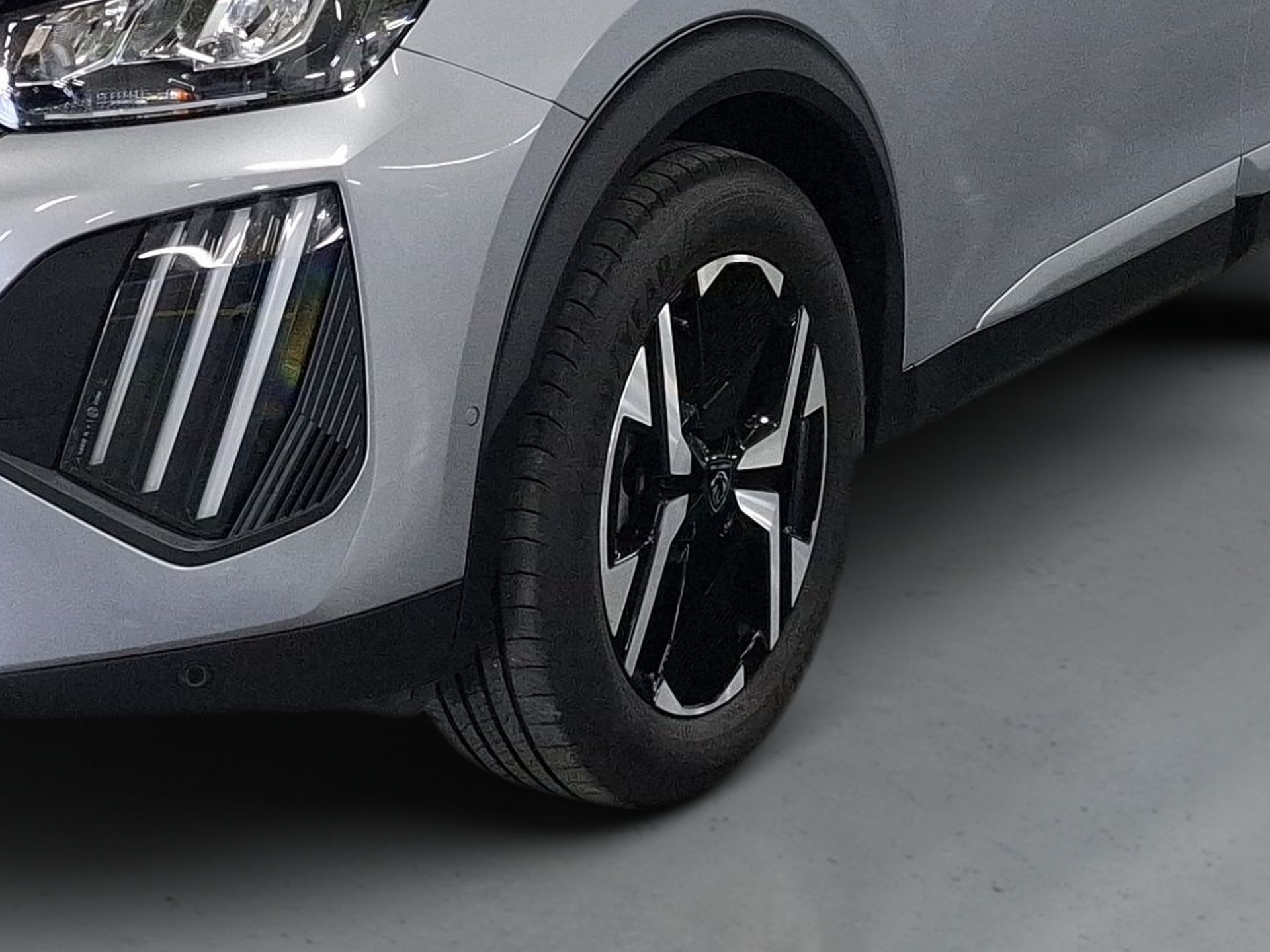 Peugeot 2008 2008 1.2 Allure | 102cv | 5P | 5L — photo 2