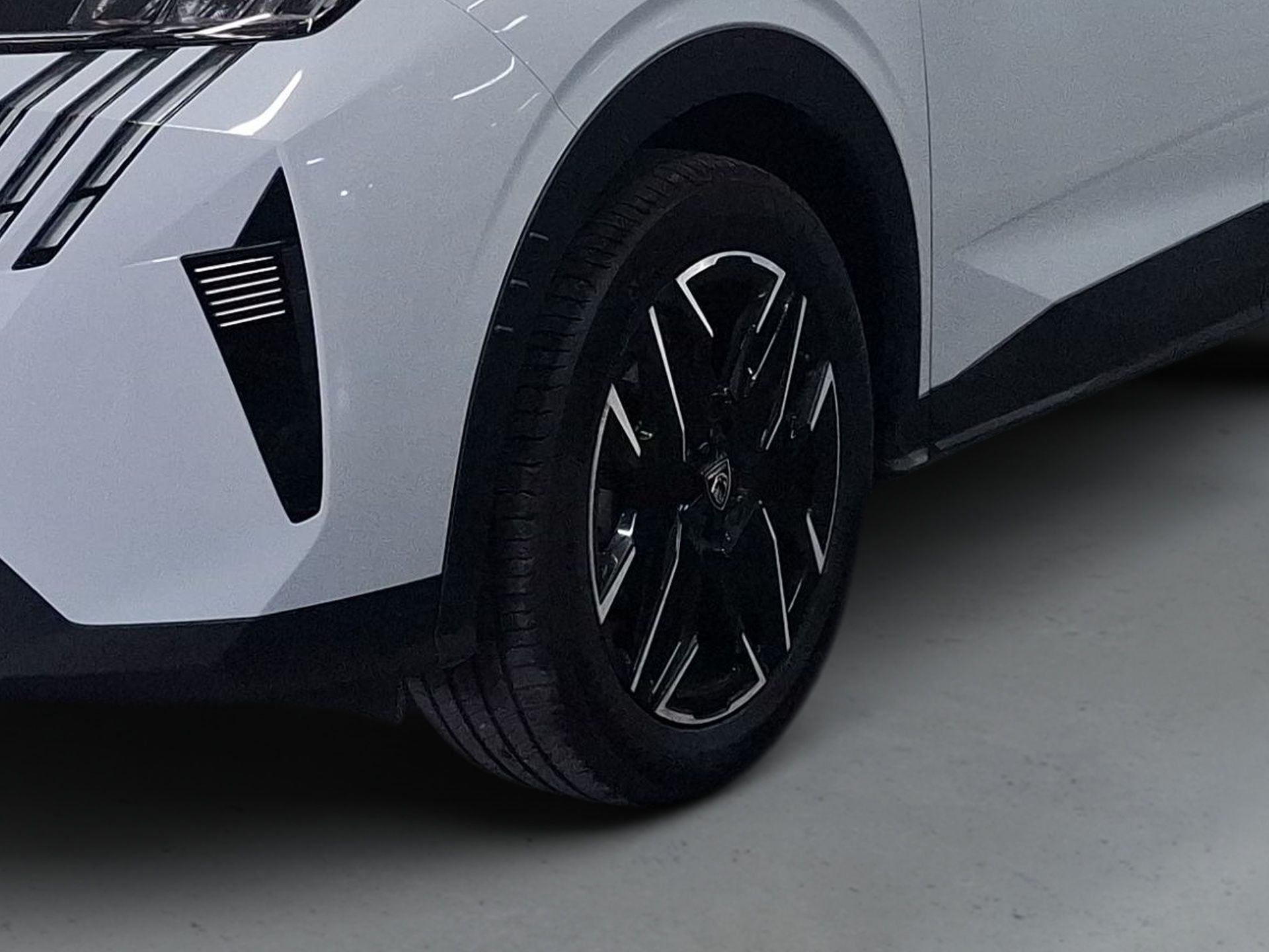 Peugeot 3008 Allure Hybrid 145cv e-DCS6 — photo 2