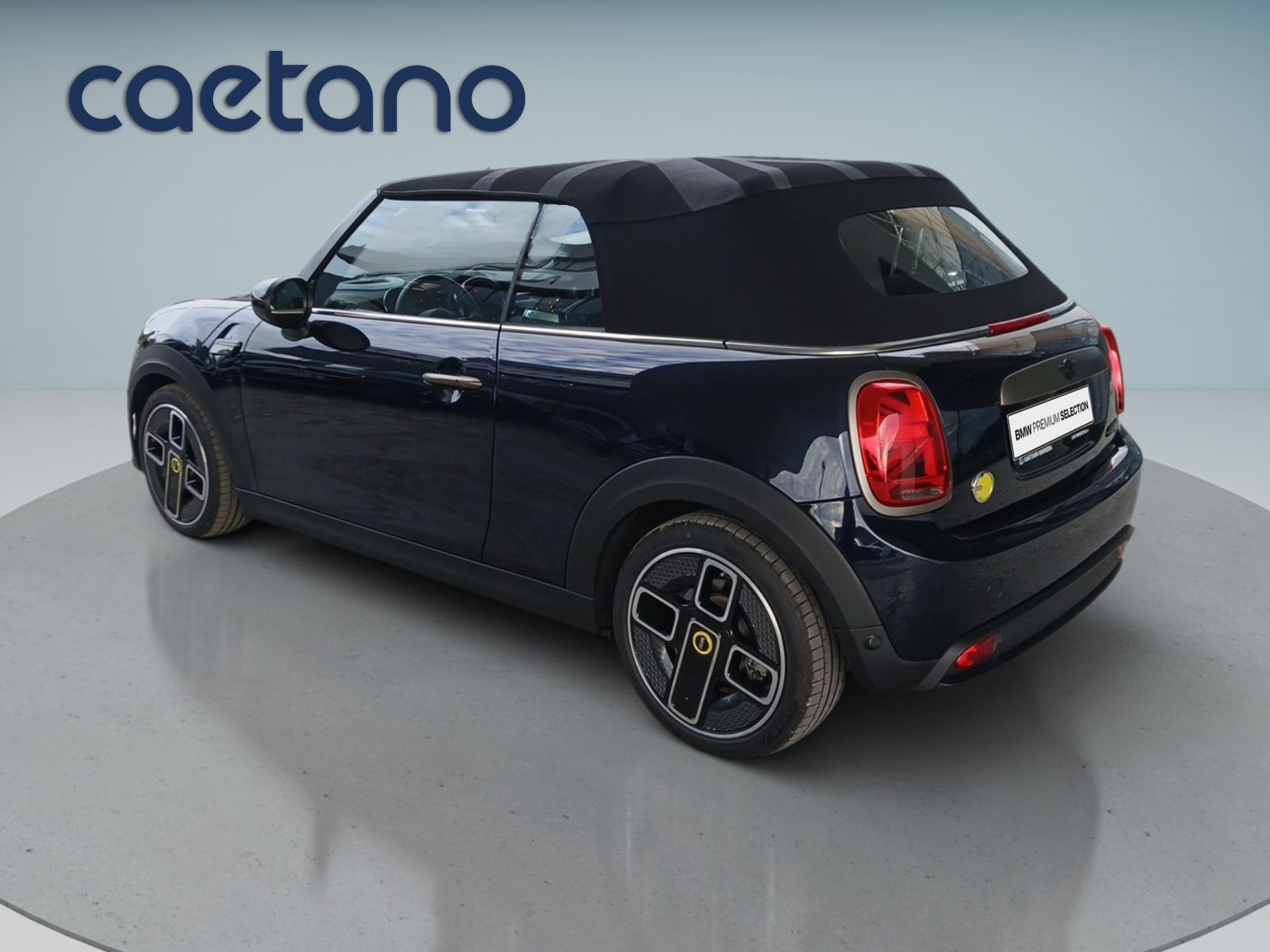 MINI Mini Cooper SE — photo 4