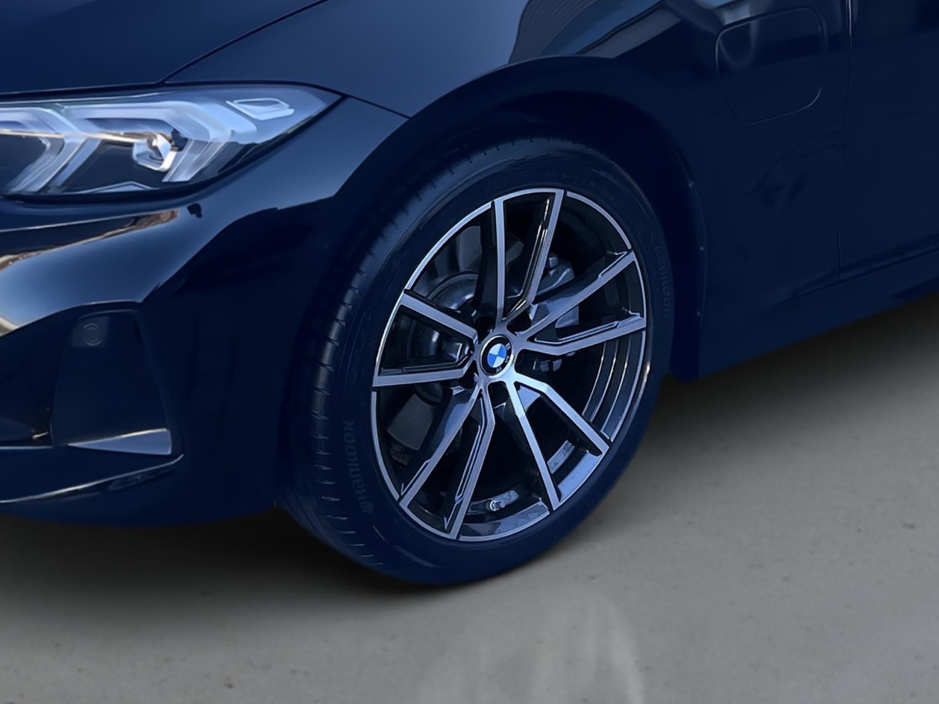 BMW Serie 3 330e Auto — photo 4