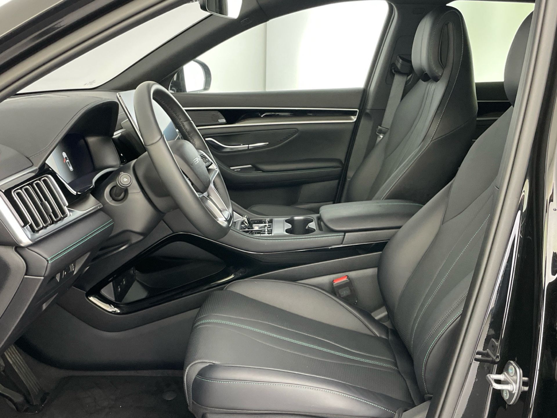BYD SEAL U DM-I SEAL U DM-i Comfort — photo 5