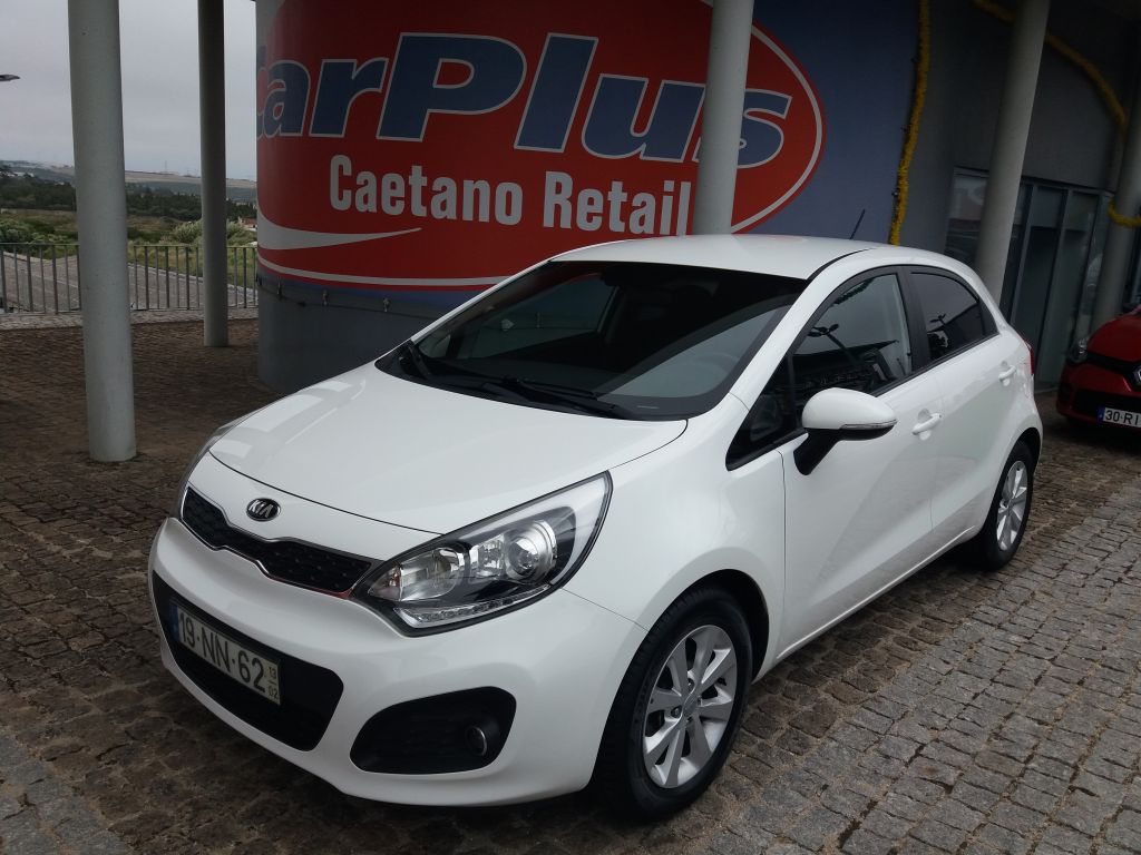 Kia Rio 1.4 CRDI ISG 90CV TX Sport usado (Lisboa) Kia Rio 1.4 CRDI ISG 90CV TX Sport segunda mão Lisboa