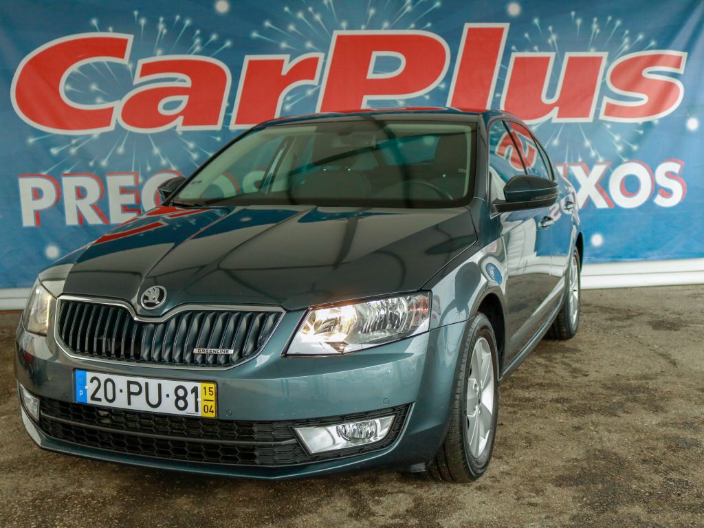Skoda Octavia 1.6 TDI 110cv Greenline segunda m&atilde;o Lisboa