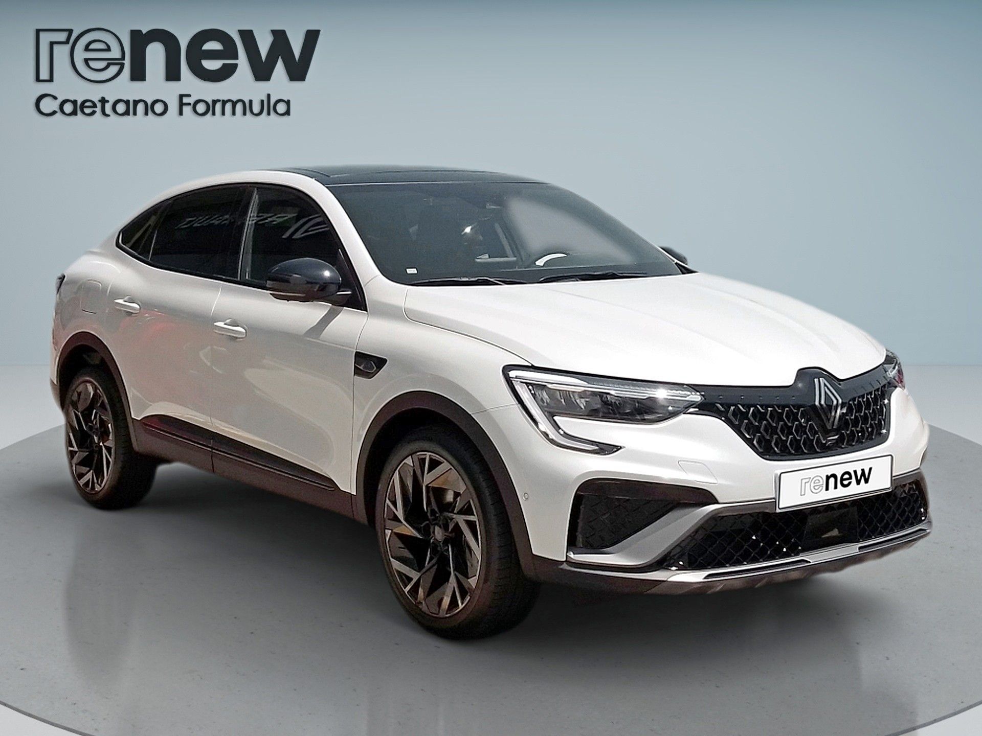 Renault Arkana TCe 160 EDC mild hybrid esprit Alpine — photo 2