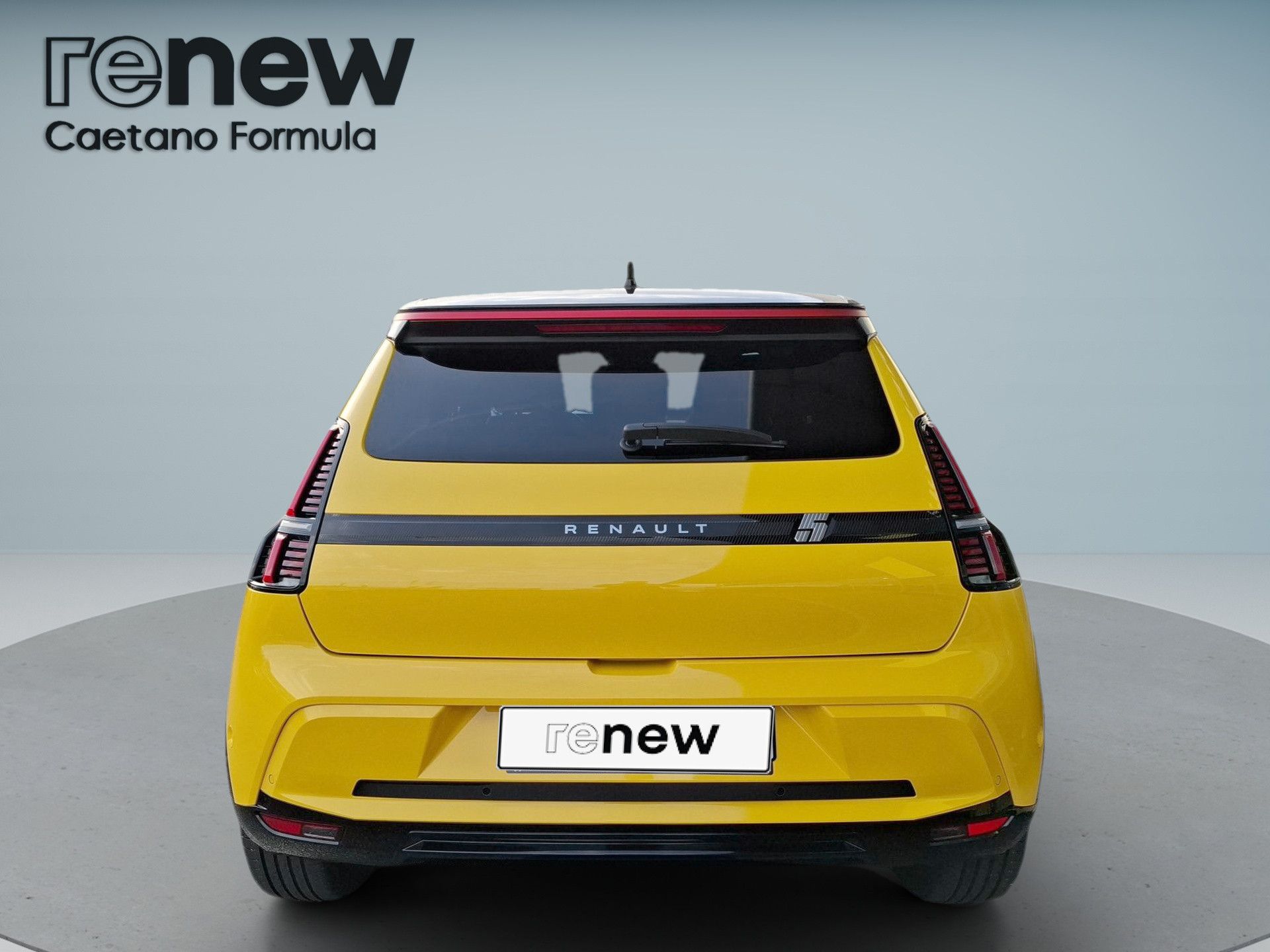 Renault 5 EV52 iconic cinq 150 cv autonomia comfor — photo 5