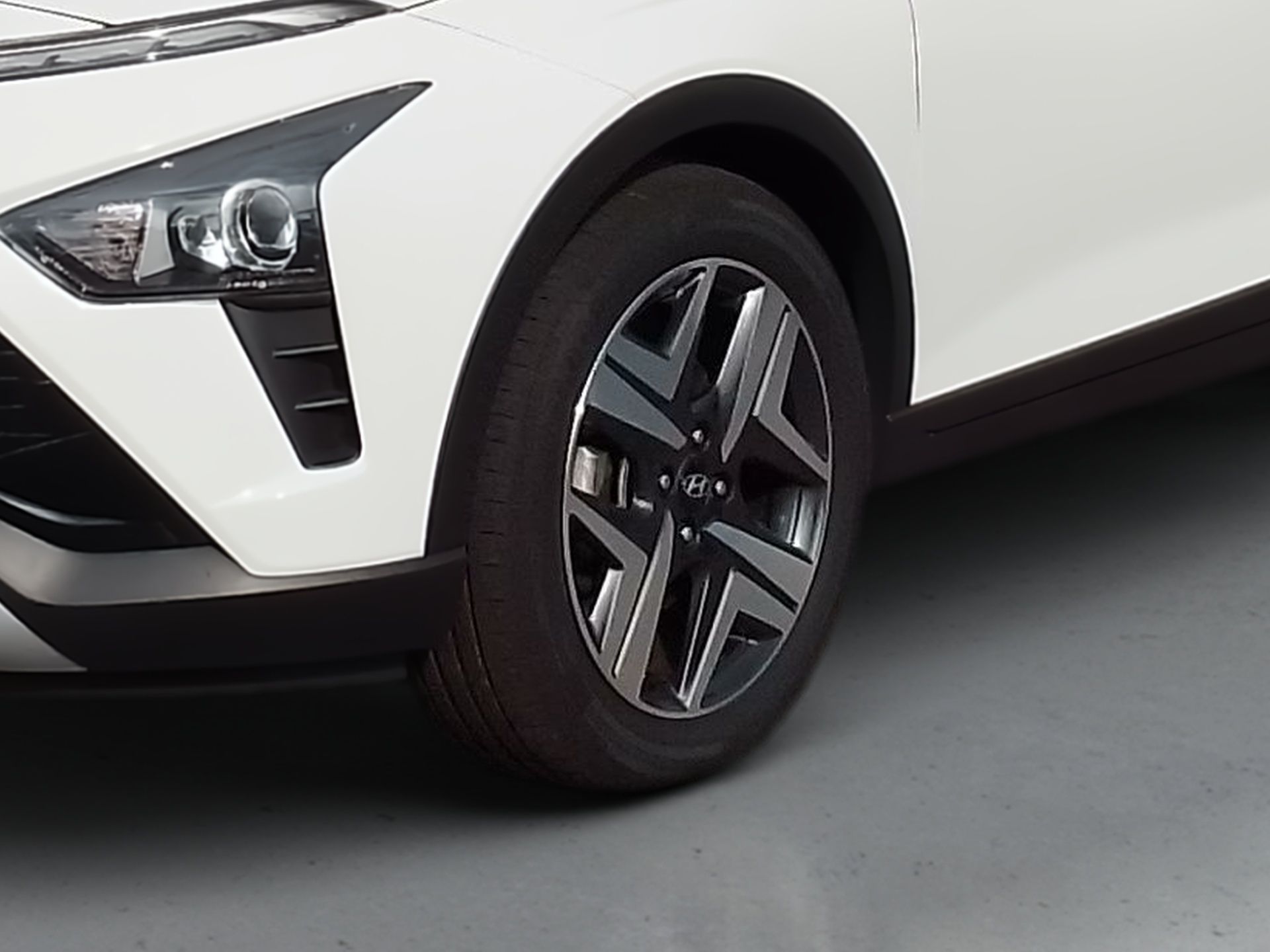 Hyundai Bayon 1.0 T-GDi DCT Premium MY21 (TT) — photo 2
