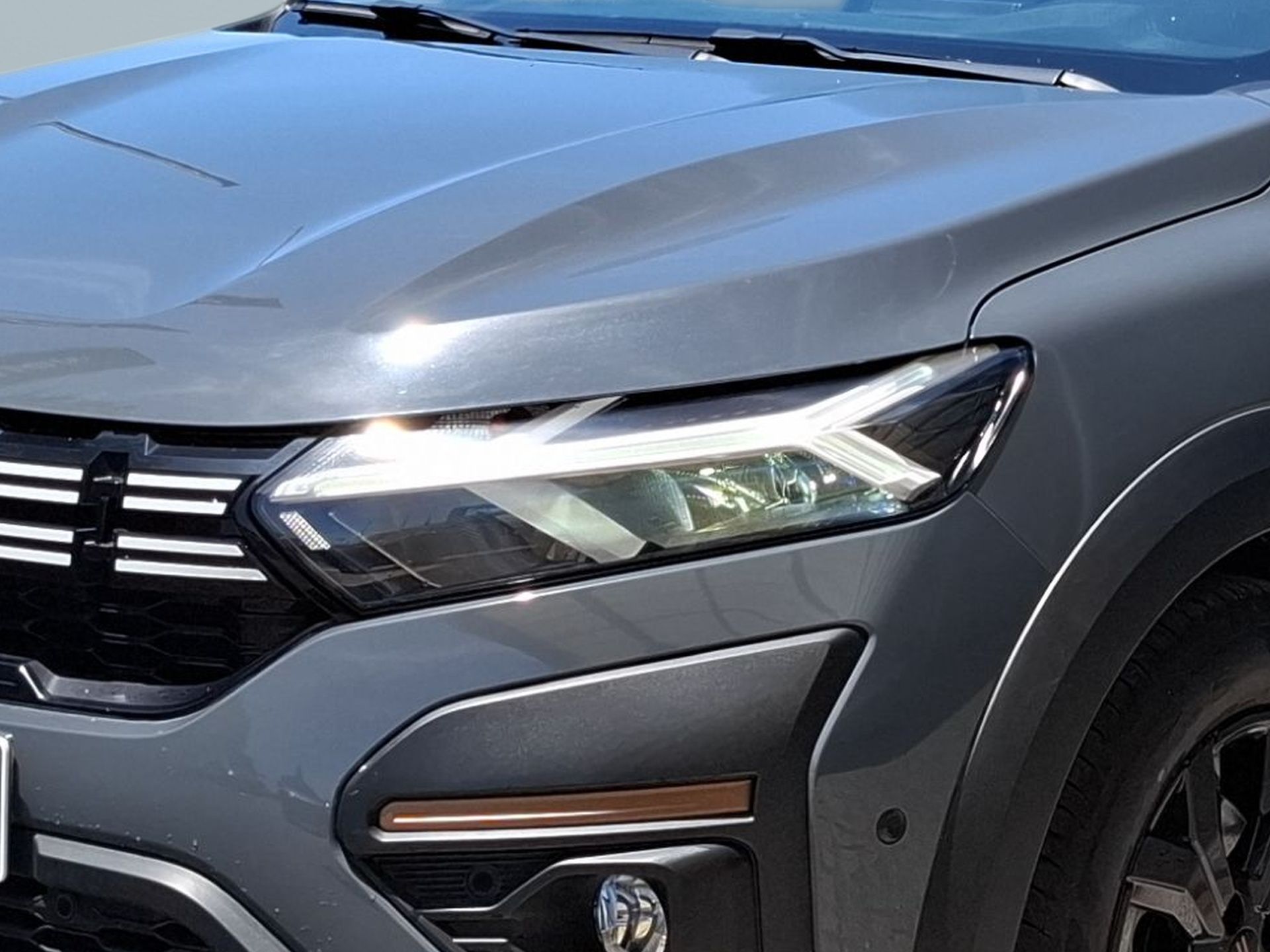 Dacia Jogger TCe 110 FAP Extreme 7 lugares — photo 5
