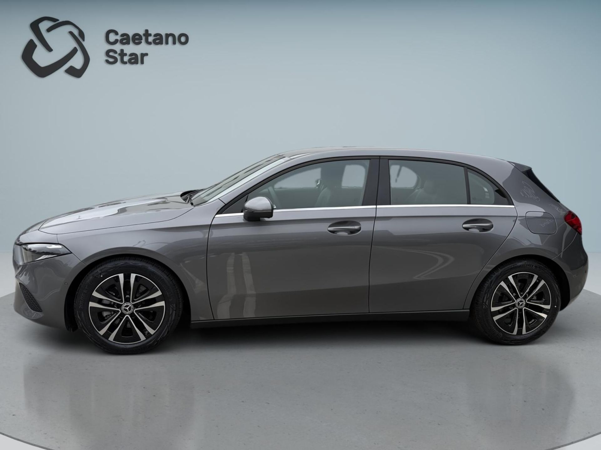 Mercedes-Benz Classe A 180 d Auto — photo 5