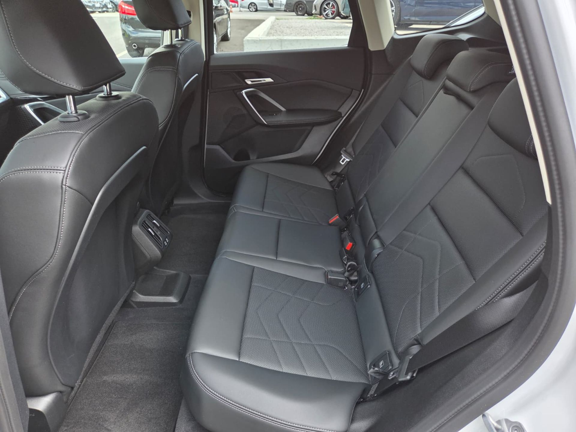 BMW X1 X1 xDrive25e — photo 3