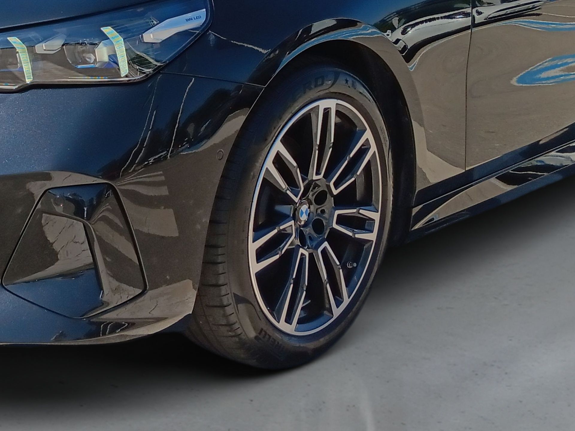 BMW Serie 5 520d Auto 48V — photo 4