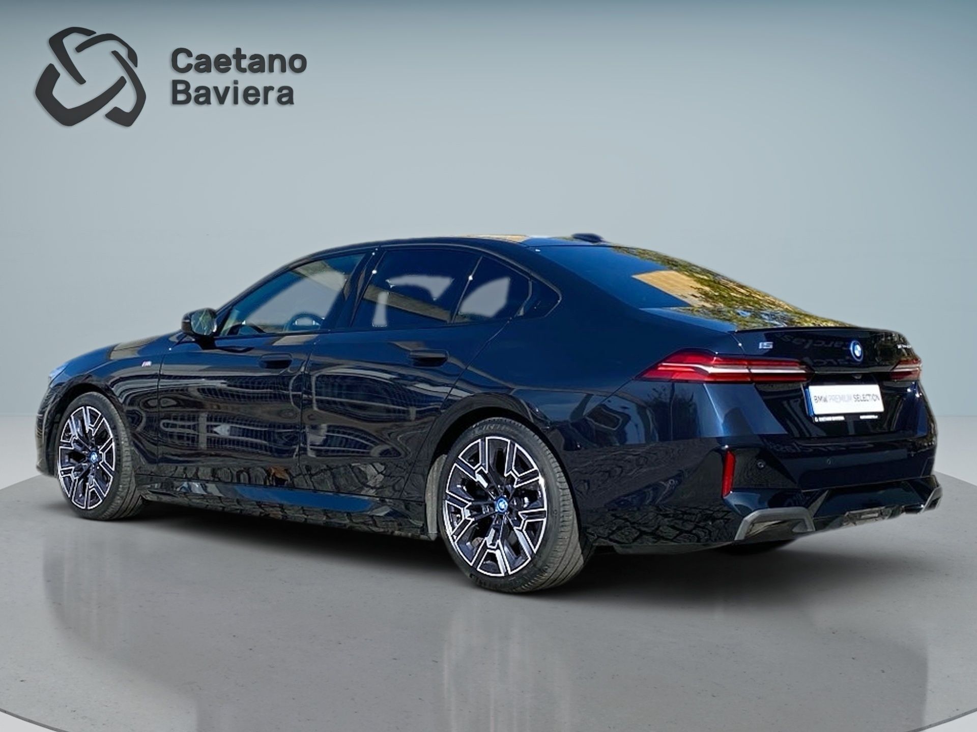 BMW i5 eDrive40 — photo 5