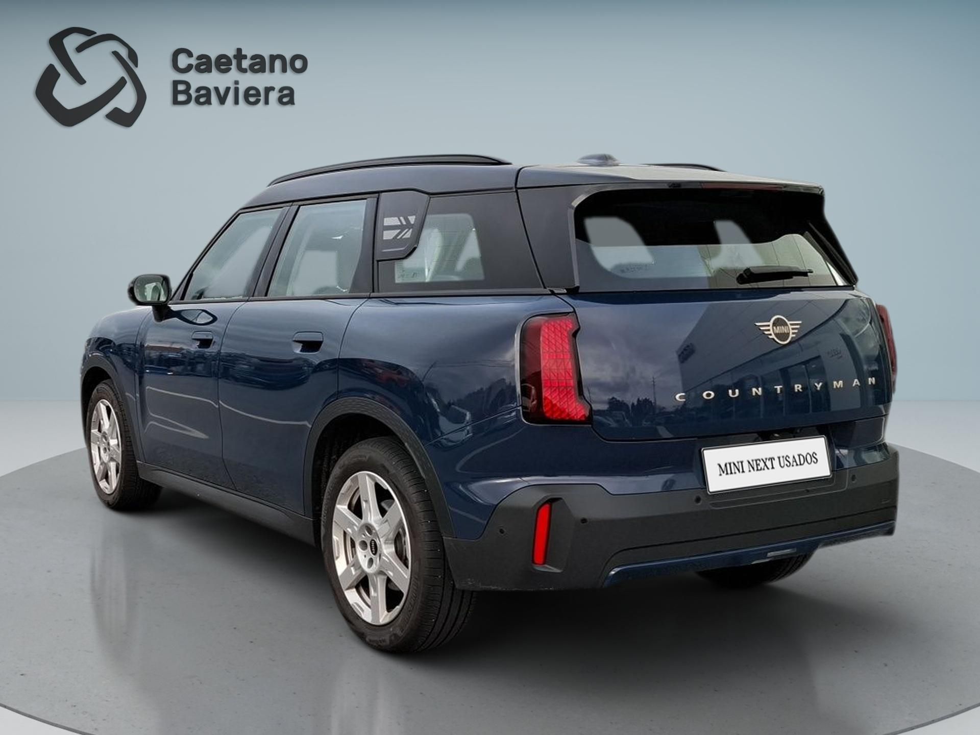 MINI Countryman 2.0 D — photo 2