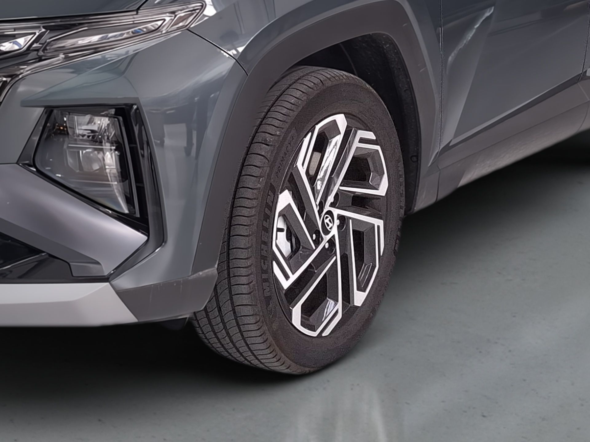 Hyundai Tucson HEV 1.6 TGDI AT Vanguard MY25 — photo 4