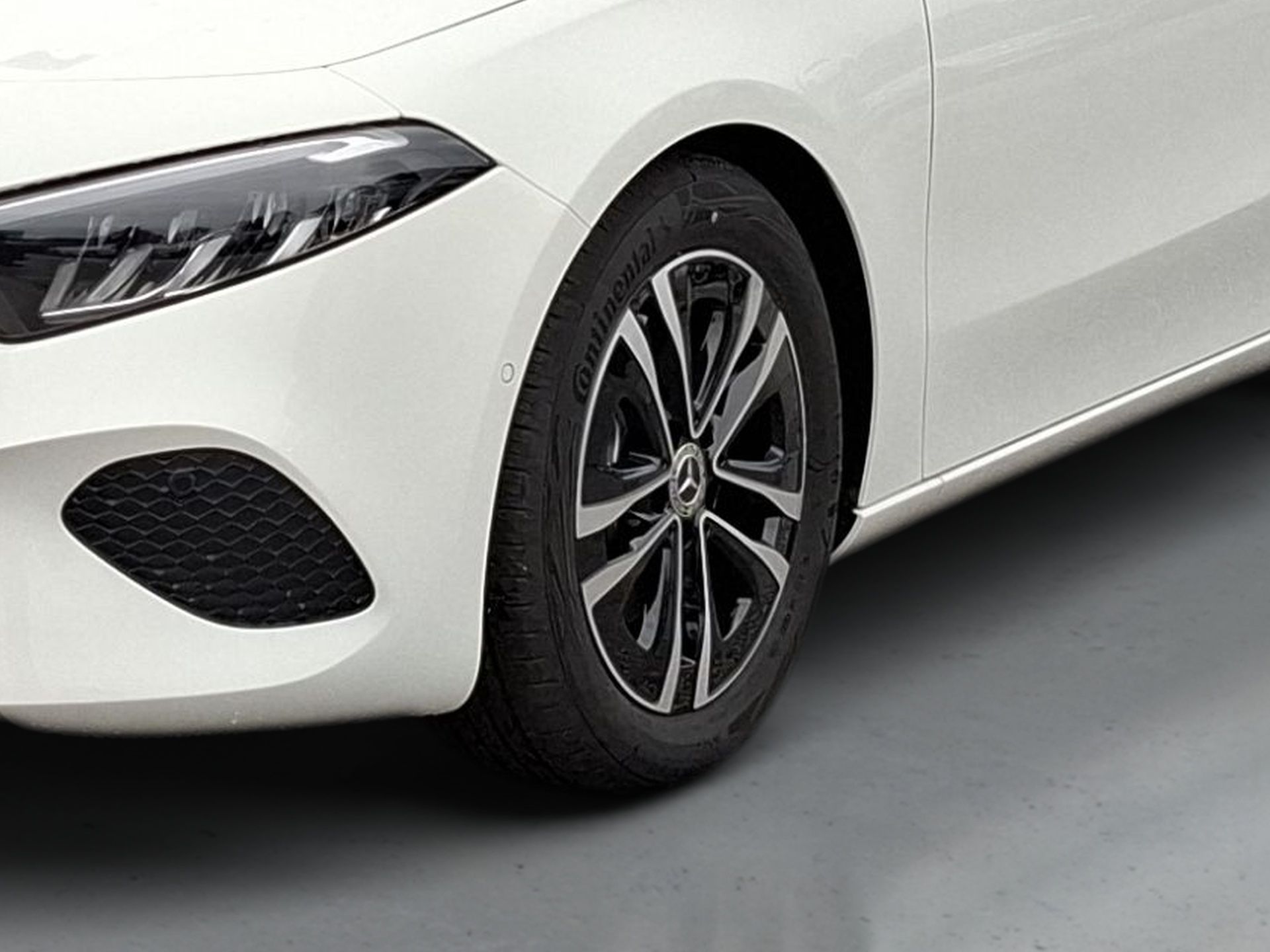 Mercedes-Benz Classe A 180 d Auto — photo 5