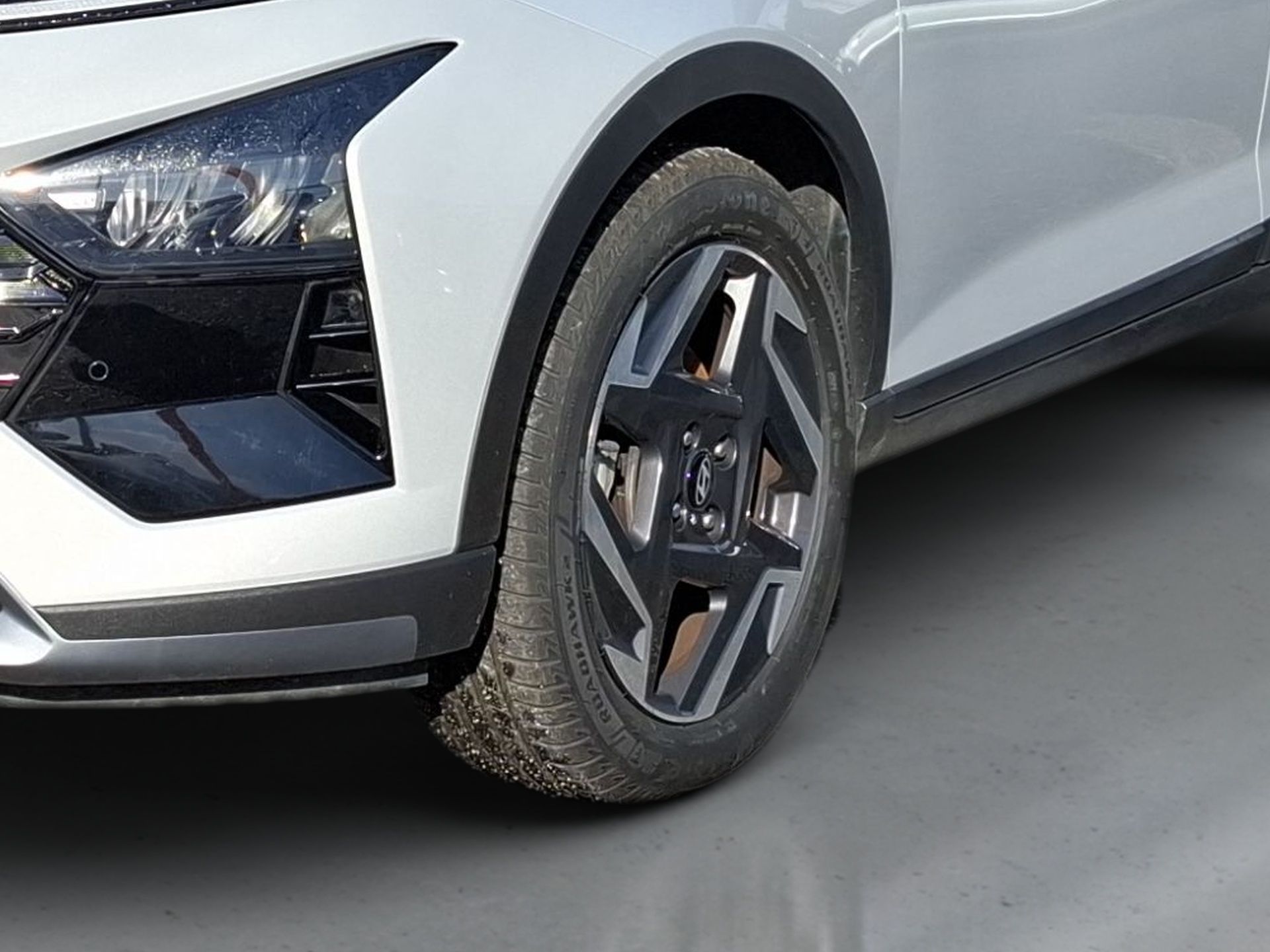Hyundai Bayon 1.0 T-GDi DCT Premium MY25 (TT) — photo 4