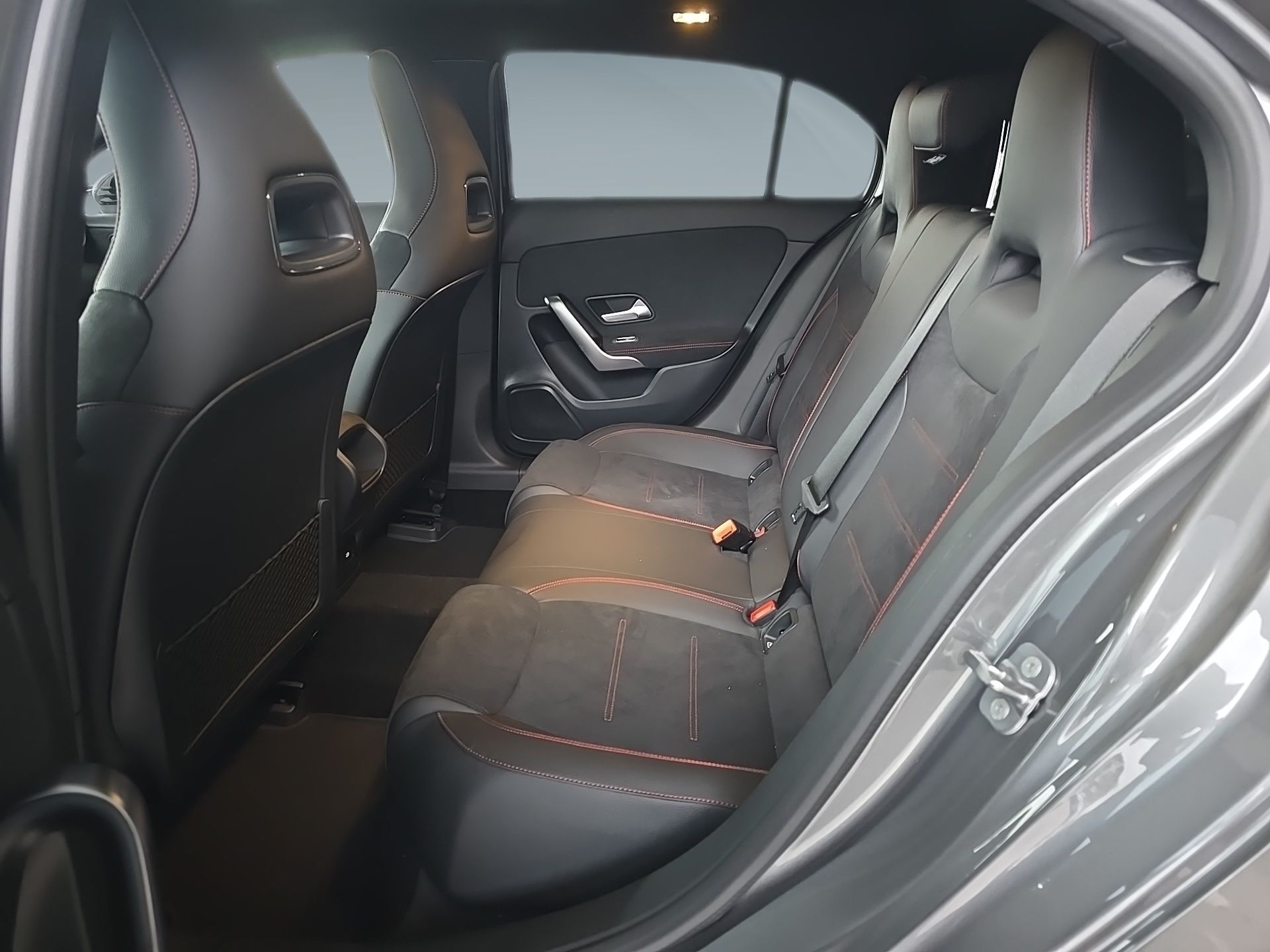 Mercedes-Benz Classe A 180 d Auto — photo 3