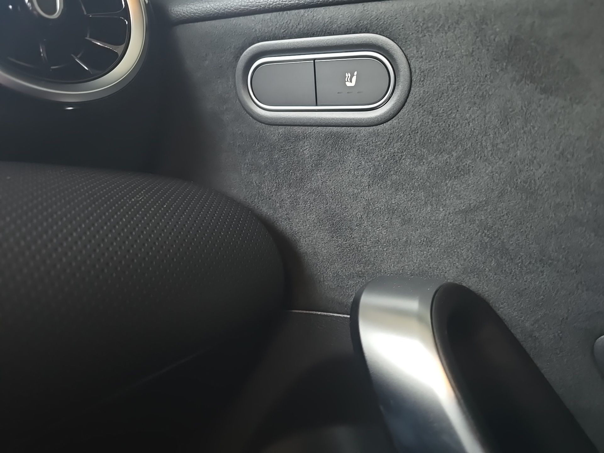 Mercedes-Benz Classe A 180 d Auto — photo 5