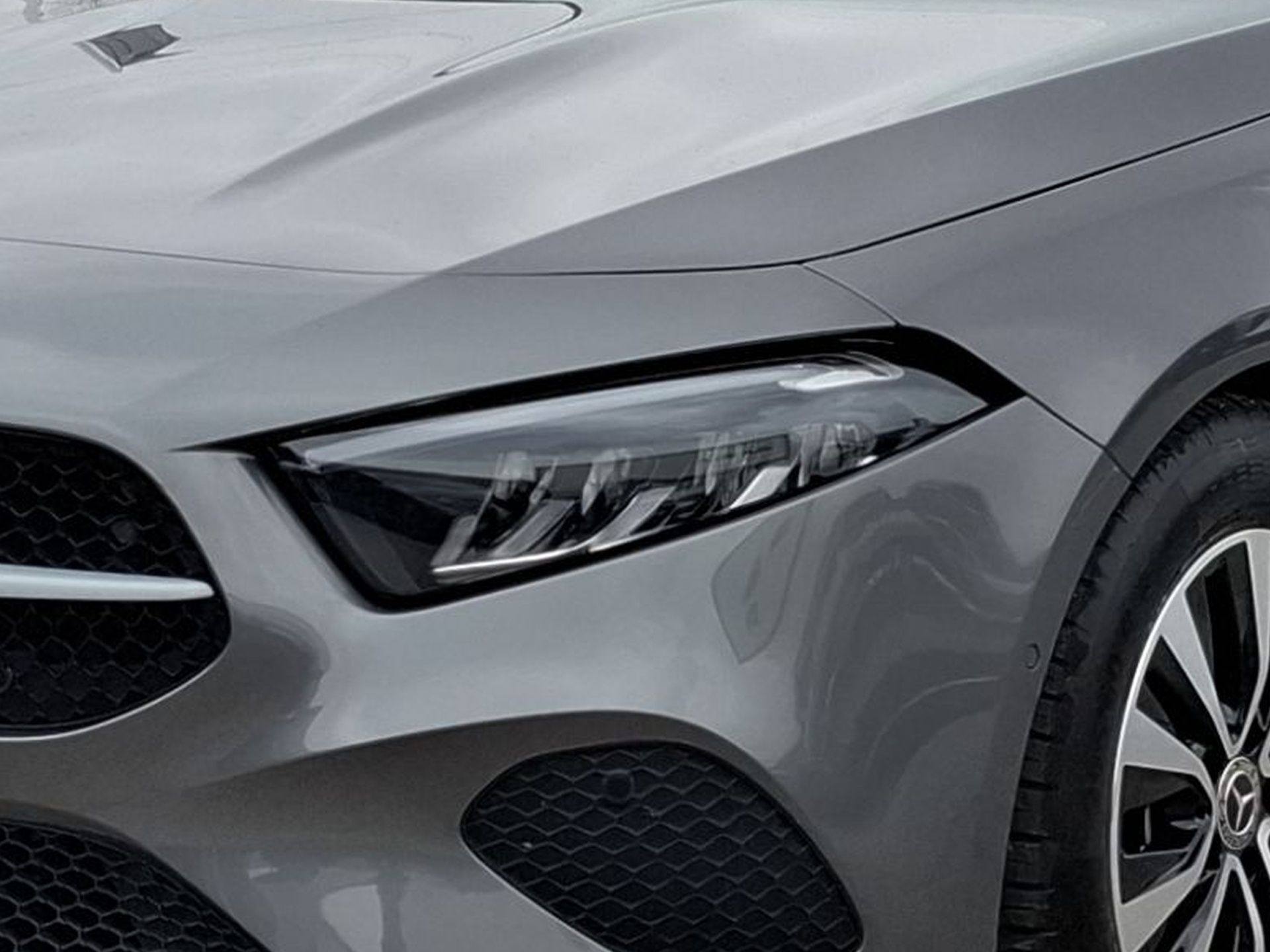 Mercedes-Benz Classe A 180 d Auto — photo 4