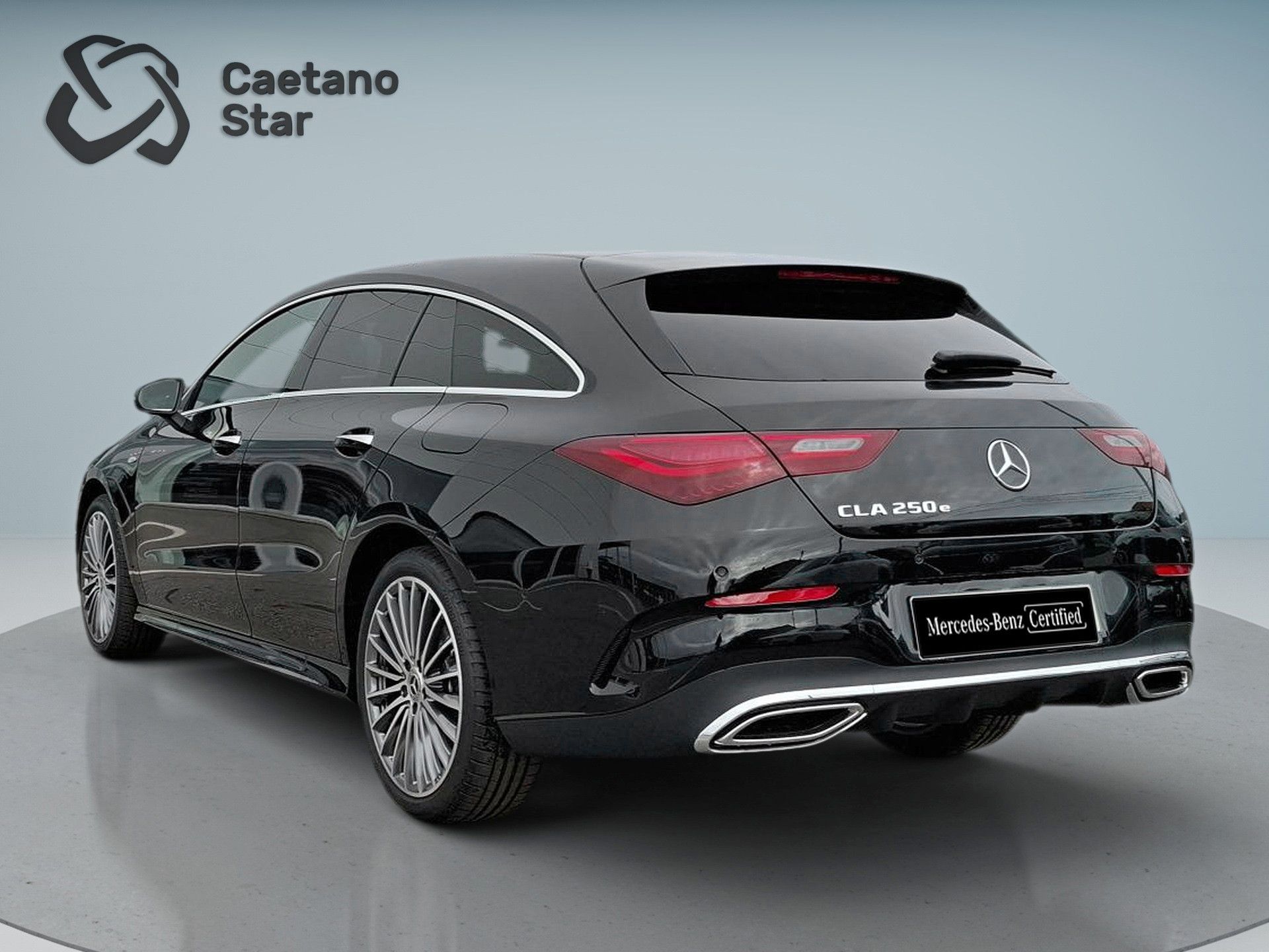Mercedes-Benz CLA 250 e Auto Shooting Brake — photo 4