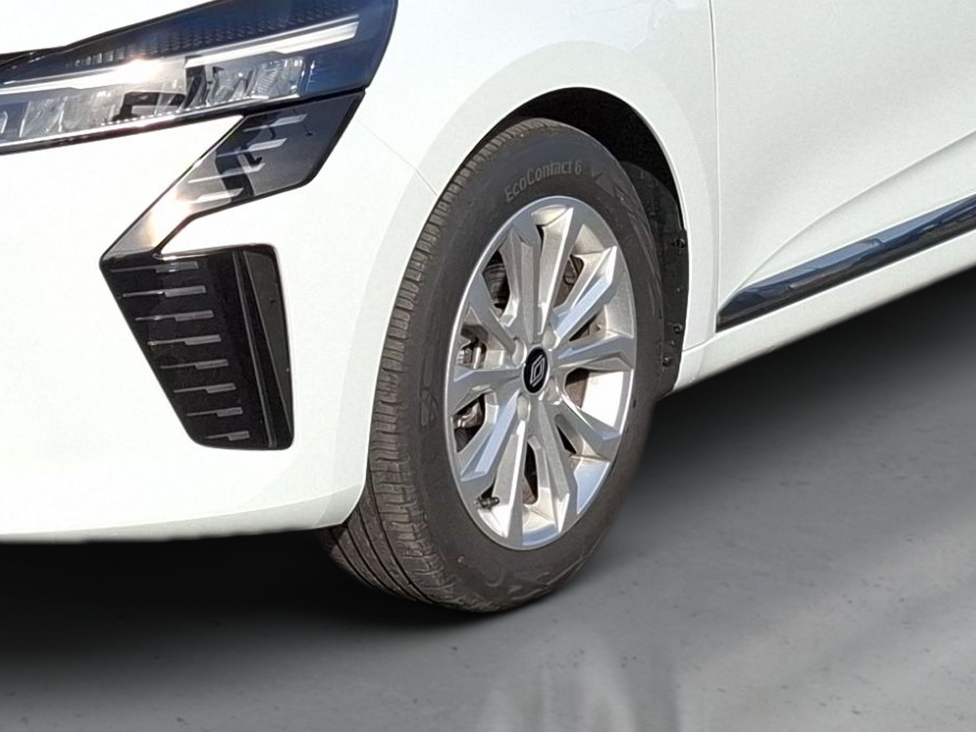 Renault Clio TCe 90 Evolution — photo 5