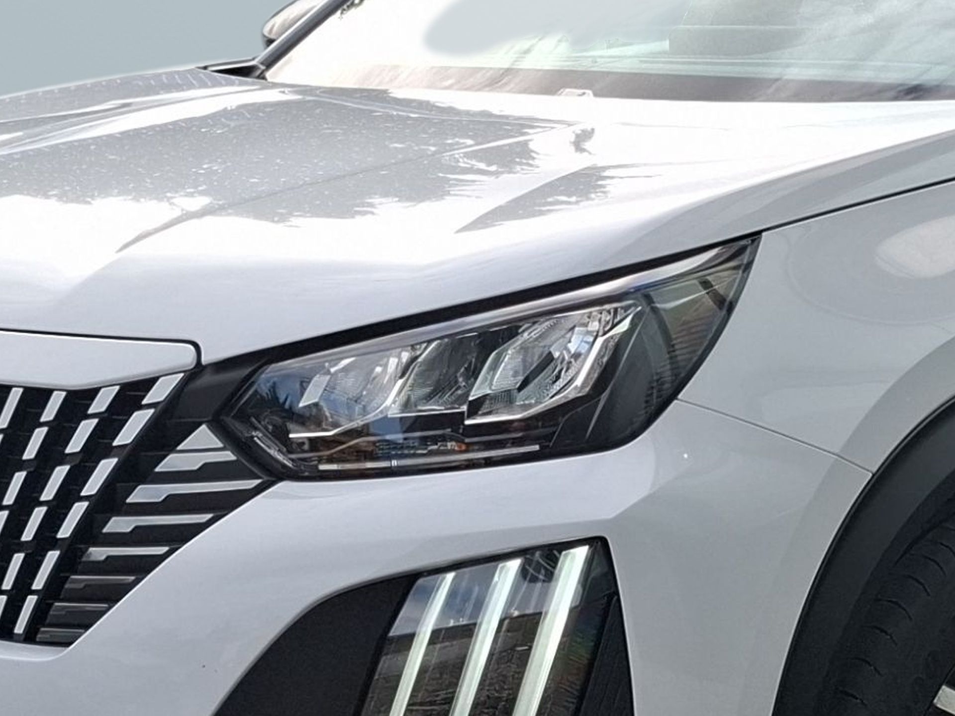 Peugeot 2008 1.2 100 cv Allure — photo 5