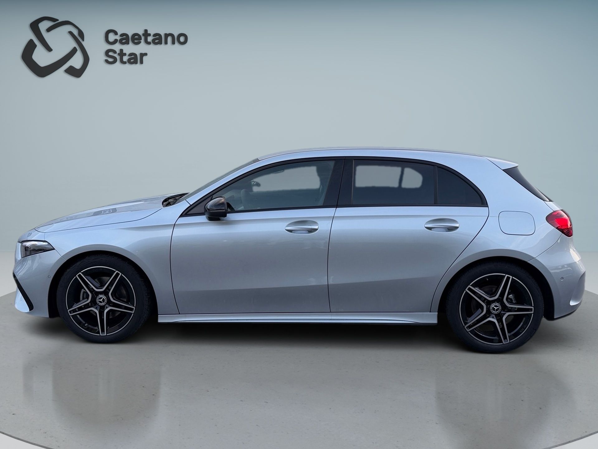 Mercedes-Benz Classe A 180 d Auto — photo 3