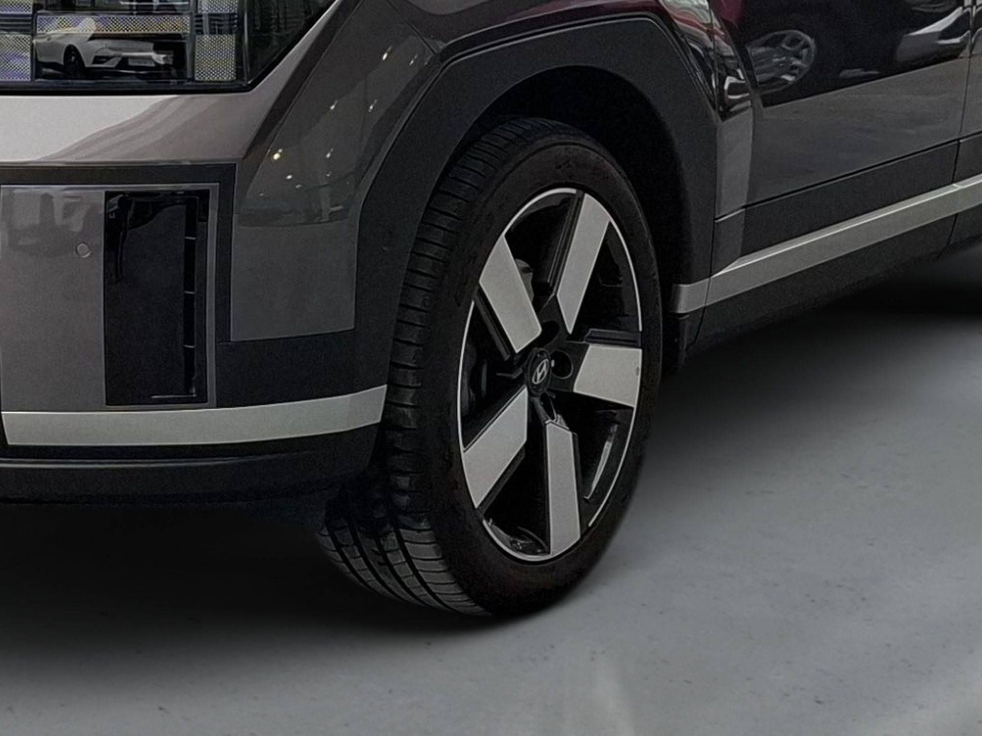 Hyundai Santa Fe 1.6 PHEV Vanguard MY25 — photo 2