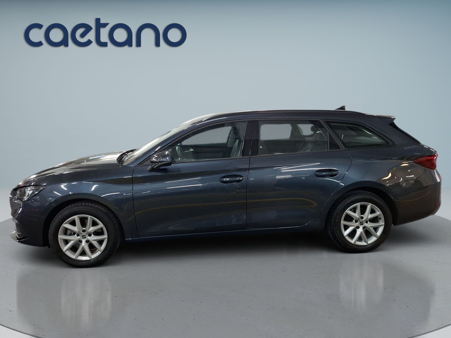 SEAT Leon Sportstourer 2.0TDI 150cv  DSG Style — photo 3