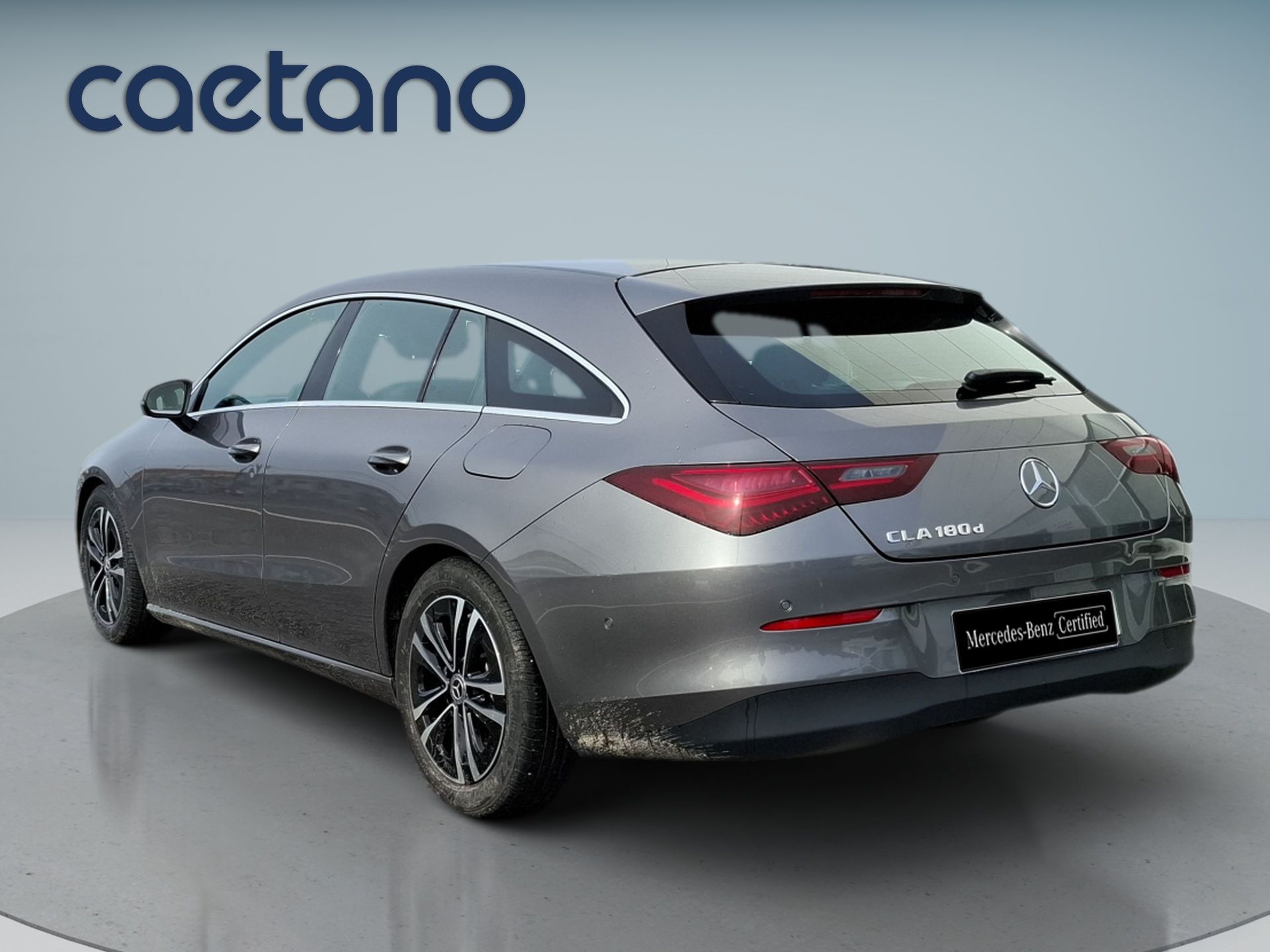 Mercedes-Benz CLA 180 d Auto Shooting Brake — photo 3