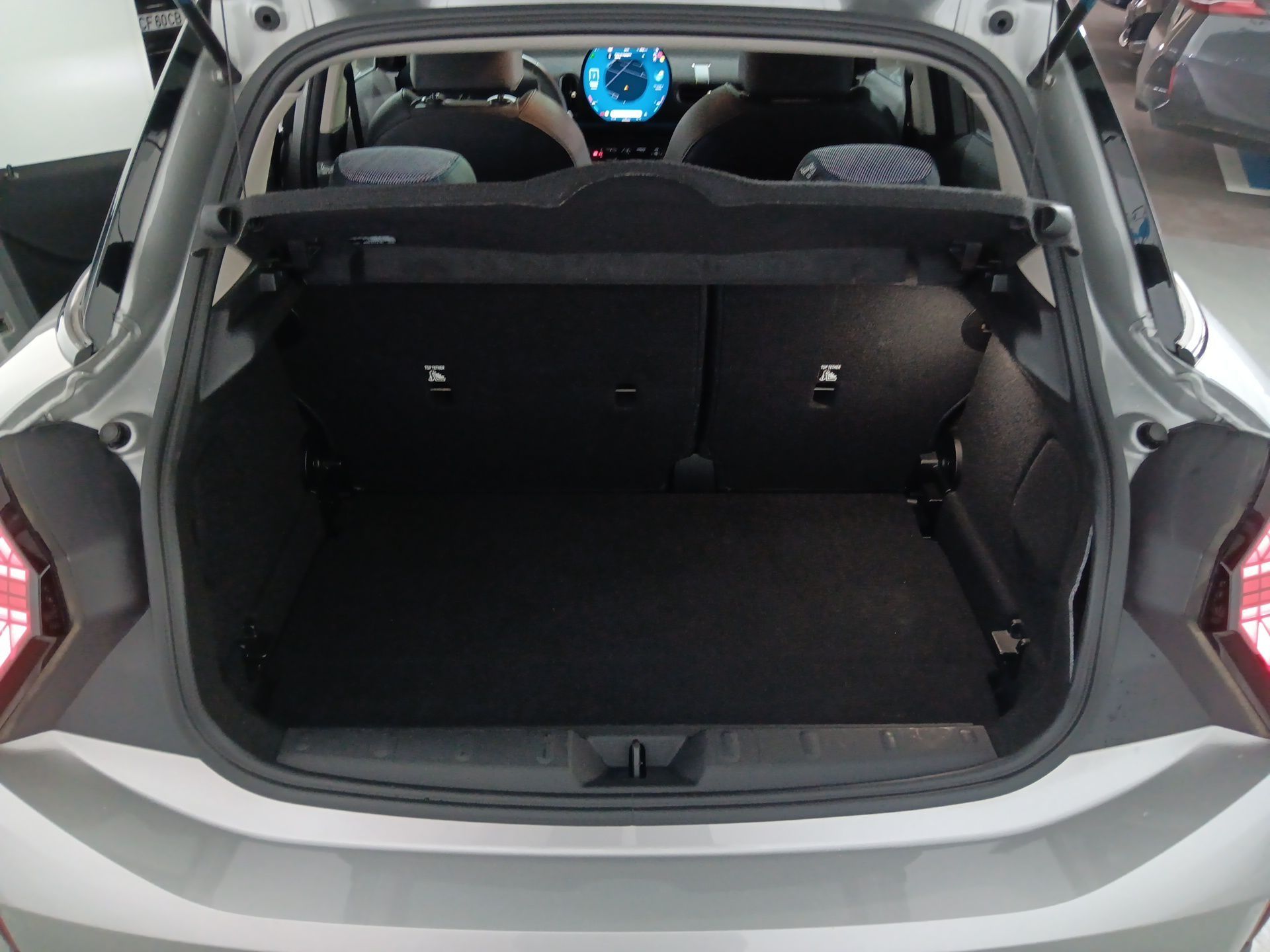 MINI Cooper 1.5 C — photo 3
