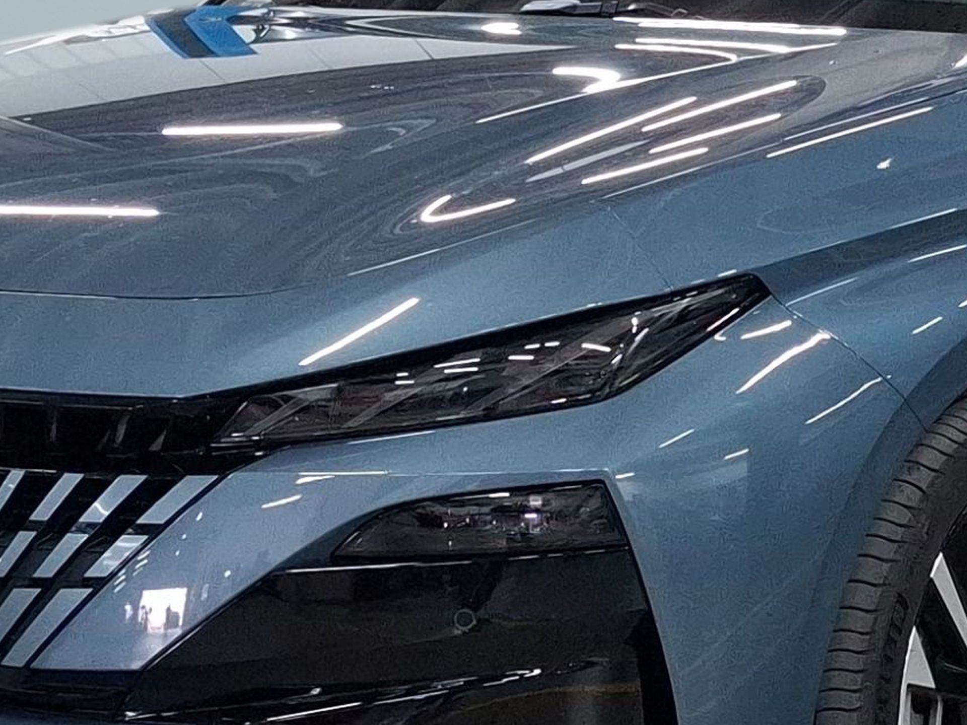 Peugeot 308 SW SW GT 1.6 Plug-in Hybrid 195cv e-DCS7 — photo 3