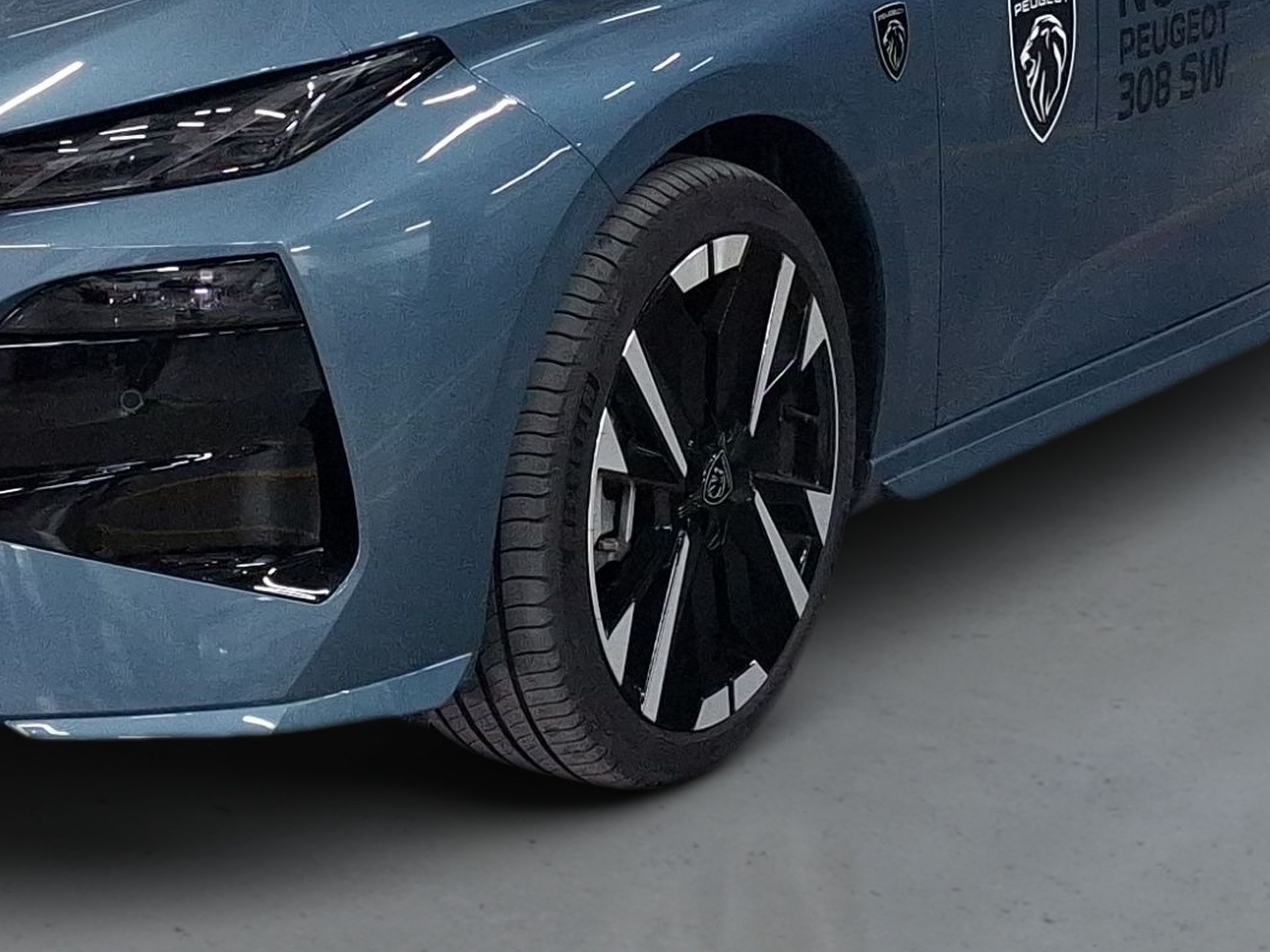Peugeot 308 SW SW GT 1.6 Plug-in Hybrid 195cv e-DCS7 — photo 5