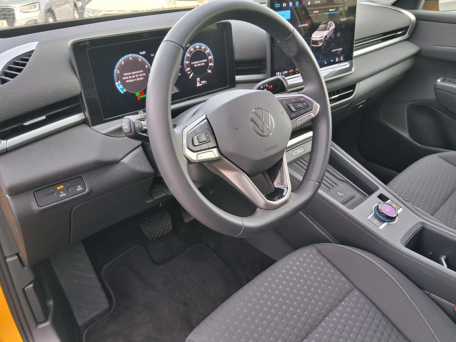 Volkswagen T-Roc 1.5 eTSI 116cv DSG LIFE — photo 2