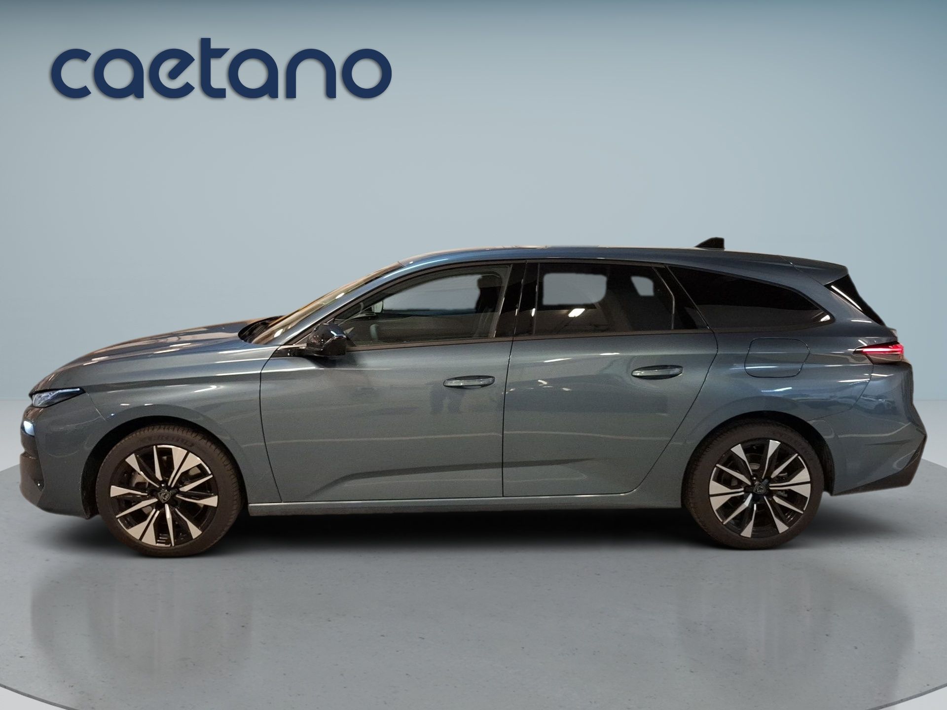 Peugeot 308 SW SW Allure 1.6 Plug-in Hybrid 195 e-DCS7 — photo 2