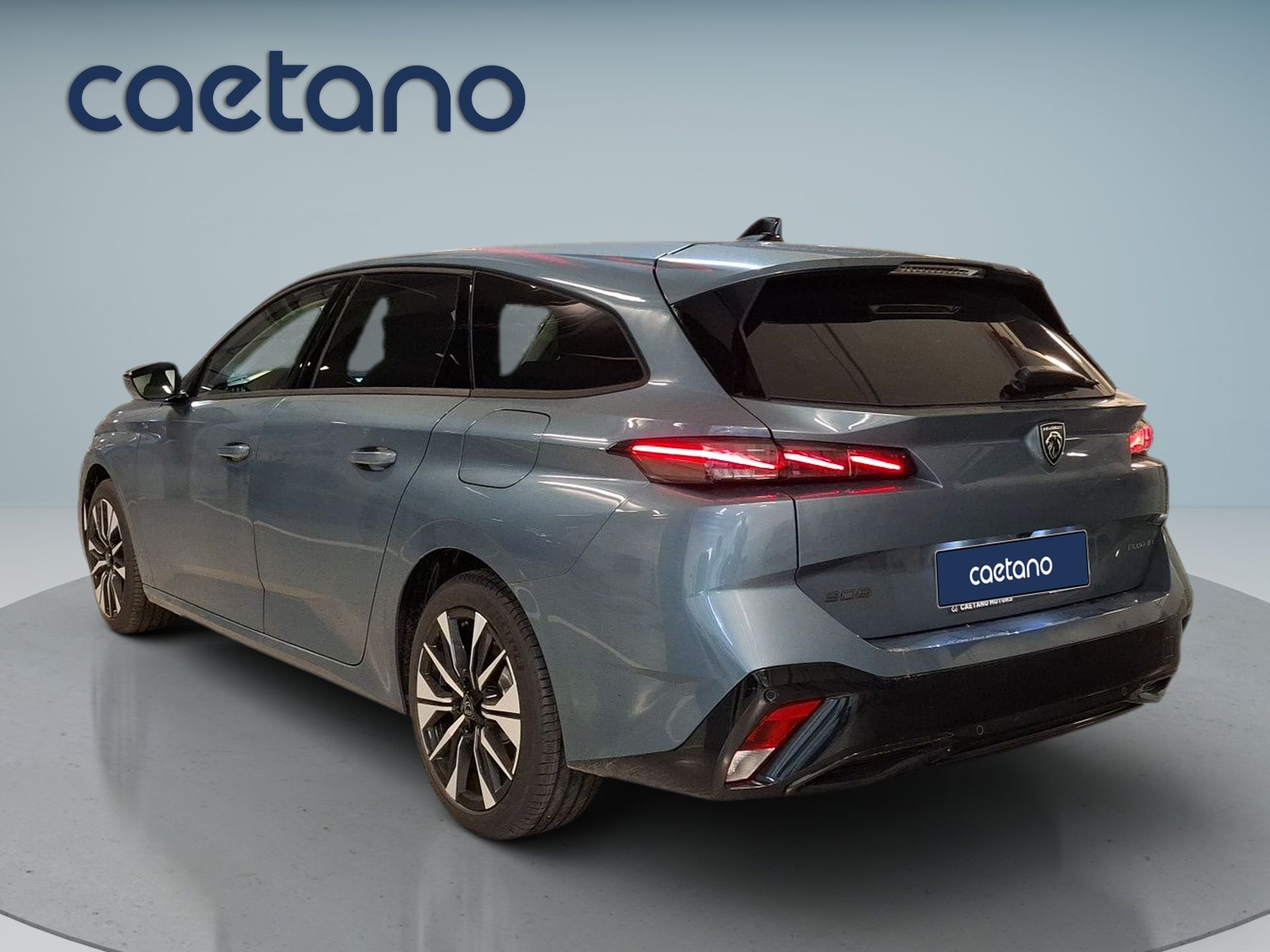 Peugeot 308 SW SW Allure 1.6 Plug-in Hybrid 195 e-DCS7 — photo 4