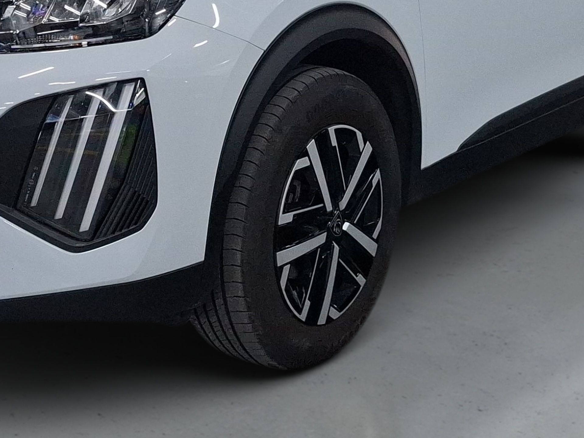 Peugeot 2008 1.2 100 cv Style — photo 5