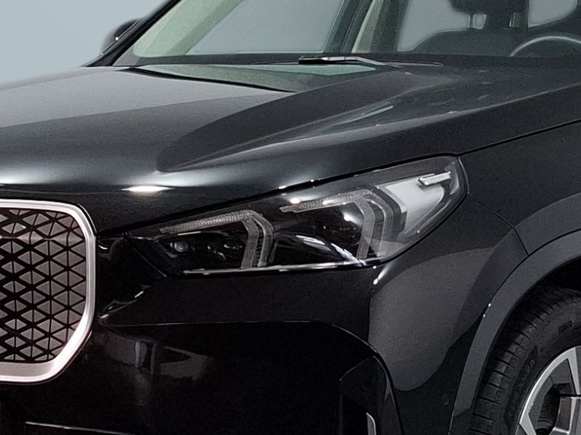 BMW iX1 eDrive20 — photo 2